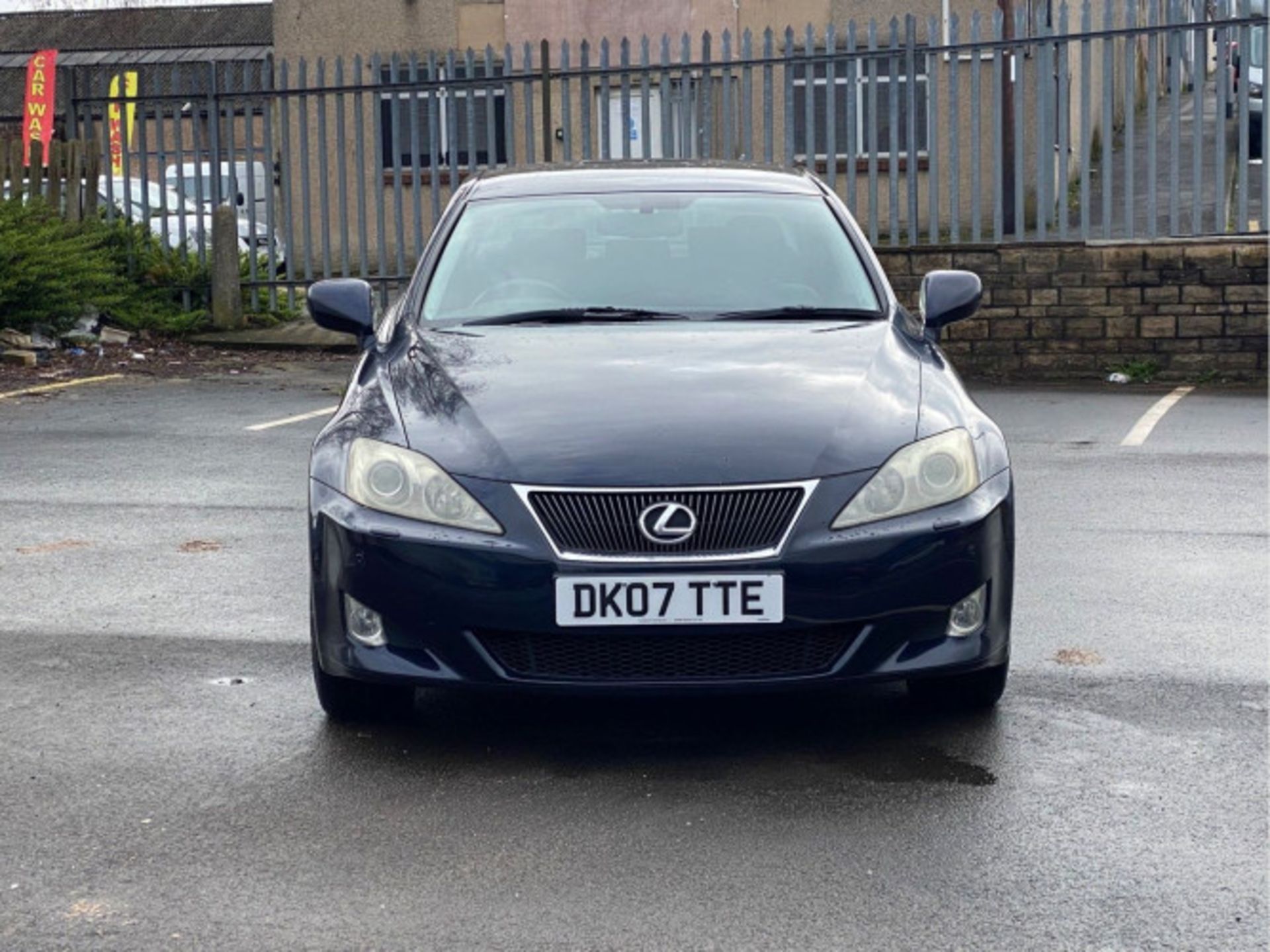 LEXUS IS 220D 2.2 TD SPORT 4DR (2007) - SPARE OR REPAIR - Image 2 of 31