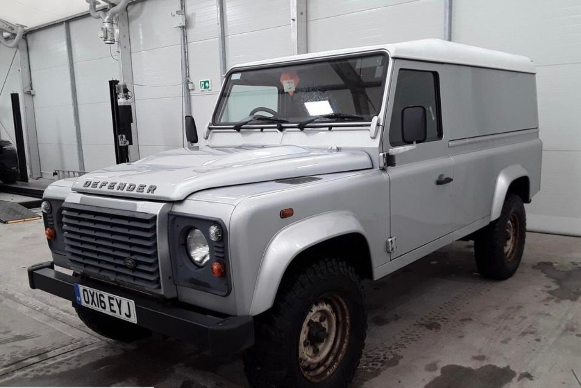 2016 LAND ROVER DEFENDER 110 UTILITY HARDTOP 2.2 TDCI SILVER 54K 1 OWNER AIR CON (NEW IMAGES ADDED) - Image 3 of 13