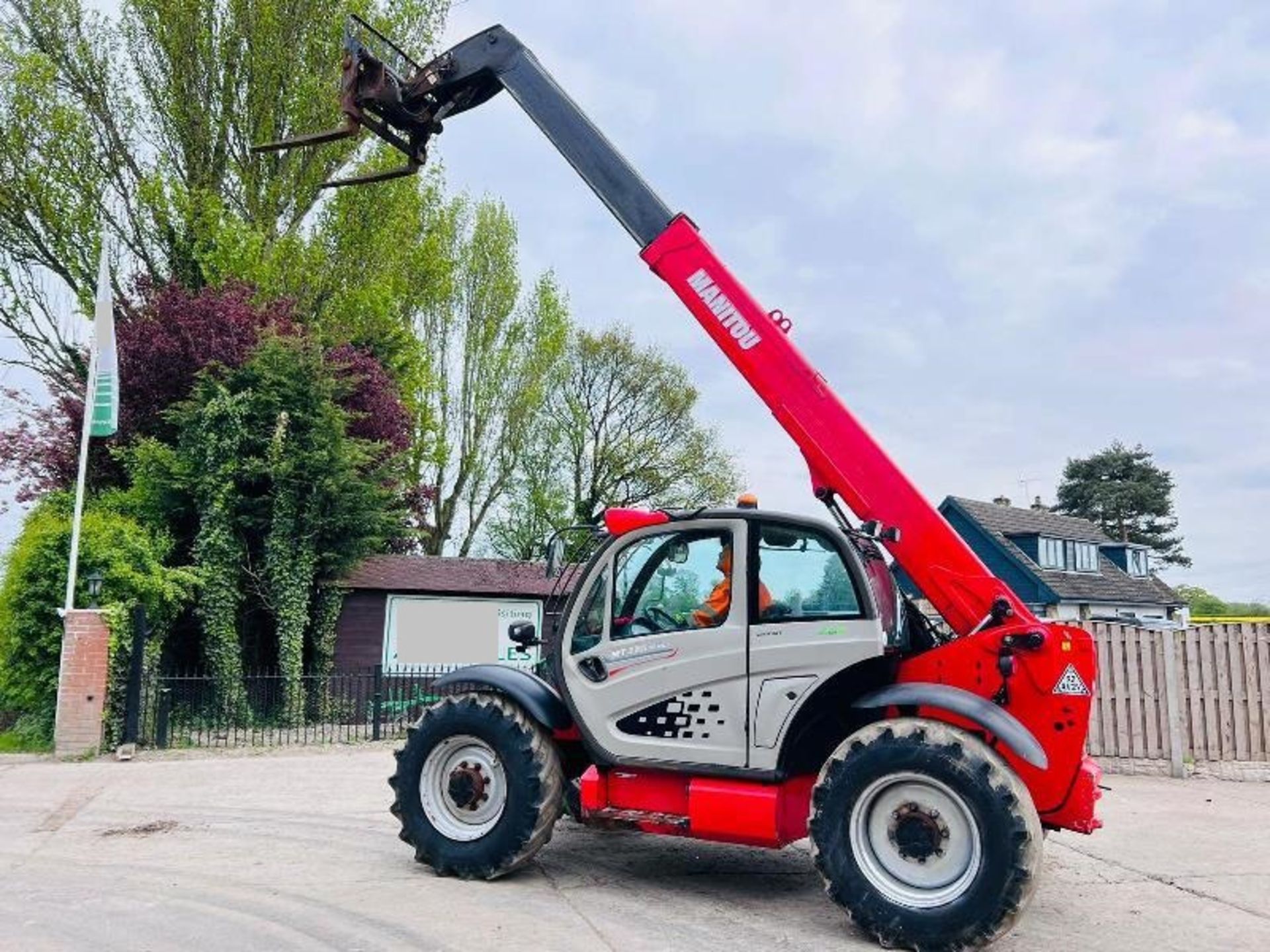 MANITOU MT835 EASY TURB0 4WD TELEHANDLER *YEAR 2019* C/W PALLET TINES - Image 15 of 19