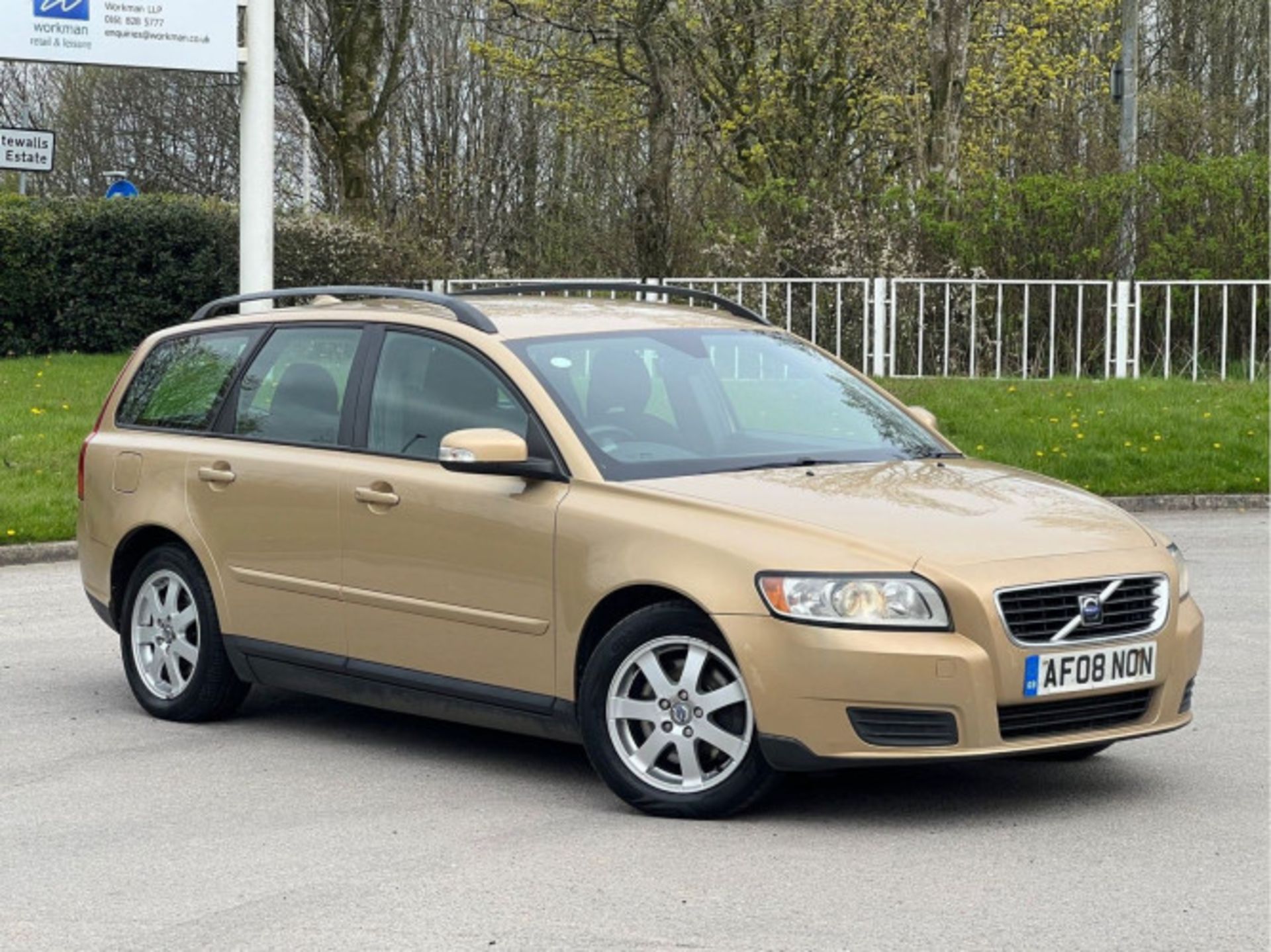 VOLVO V50 2.0D S 5DR (2008)