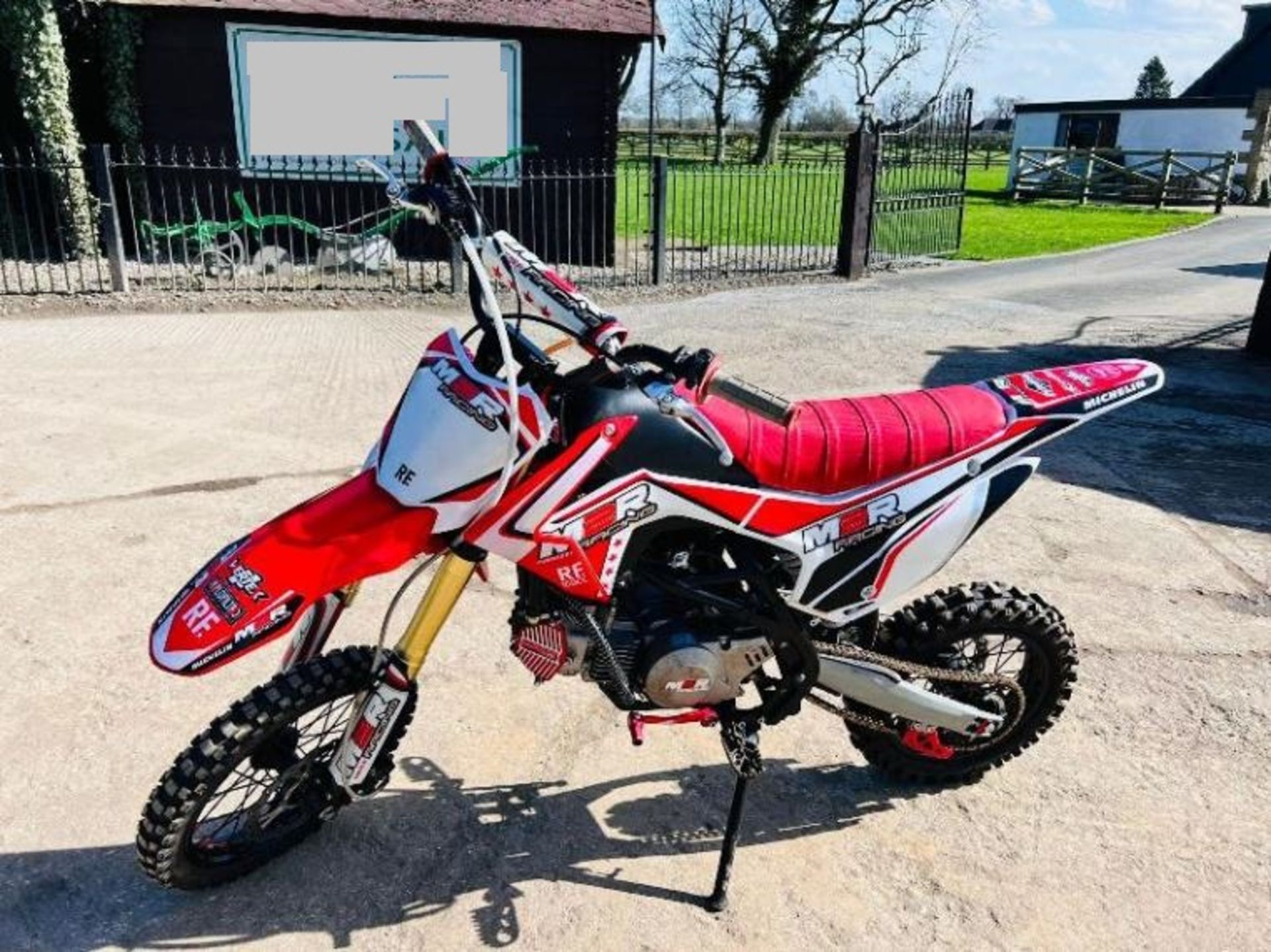 M2R 160CC MOTOCROSS BIKE * YEAR 2023 * C/W MANUAL GEAR BOX