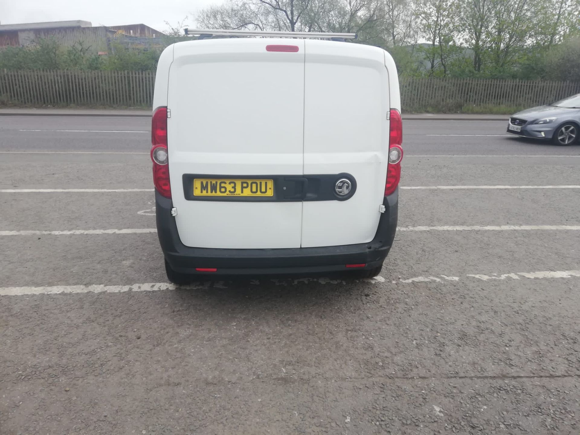 2013/63 VAUXHALL COMBO 2300 L1H1 CDTI VAN - 66K MILES - ROOF RACK. - Image 6 of 10