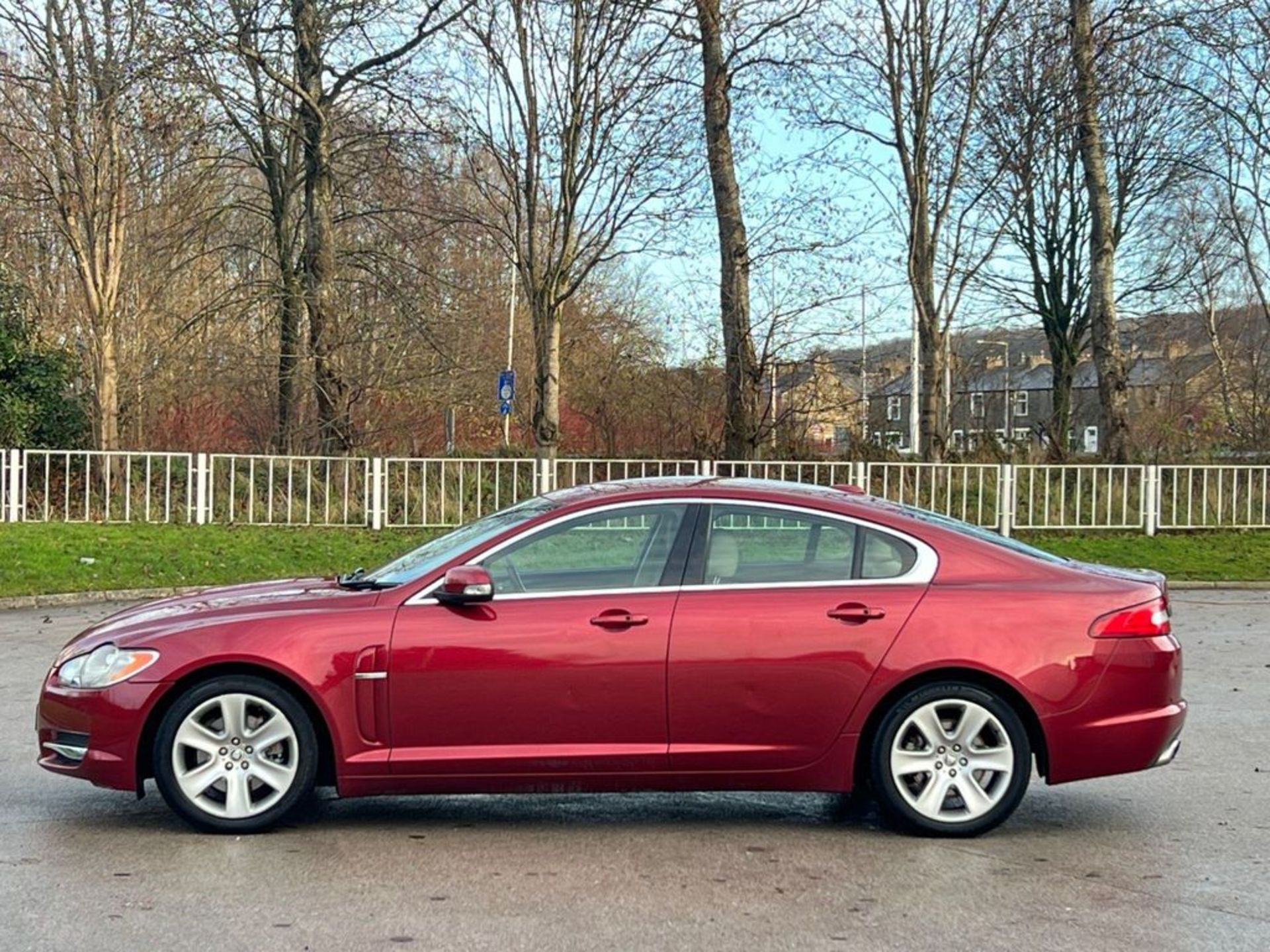 JAGUAR XF 82K MILES 2.7D V6 PREMIUM LUXURY AUTO EURO 4 4DR 2008 (08 REG) - Image 3 of 58