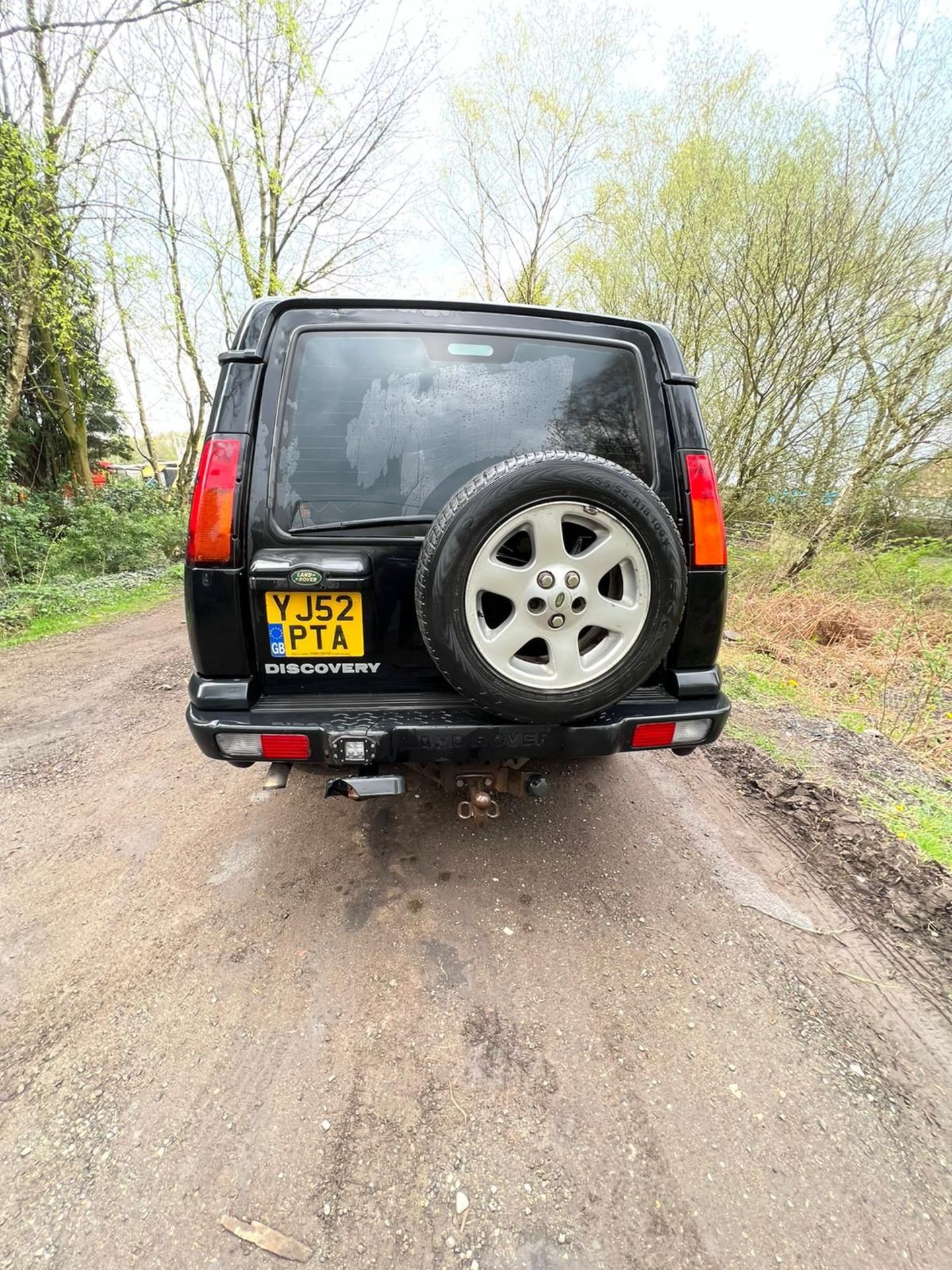 2002 52 PLATE LAND ROVER DISCOVERY 2 SUV ESTATE - TD5 - TOP OF THE RANGE - HALF LEATHER SEATS - Image 11 of 15