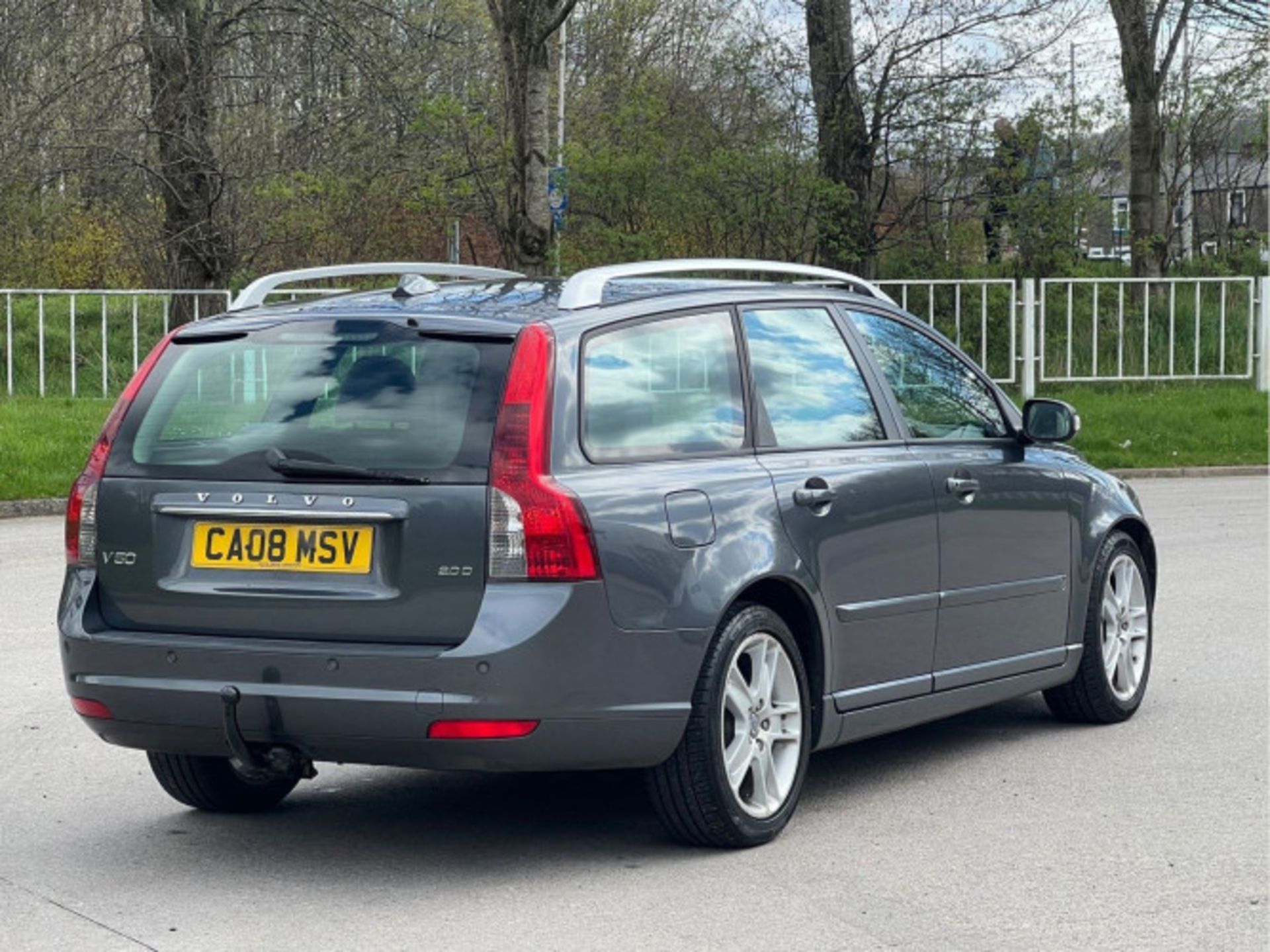 VOLVO V50 2.0D SE LUX EURO 4 5DR (2008) - Image 76 of 81