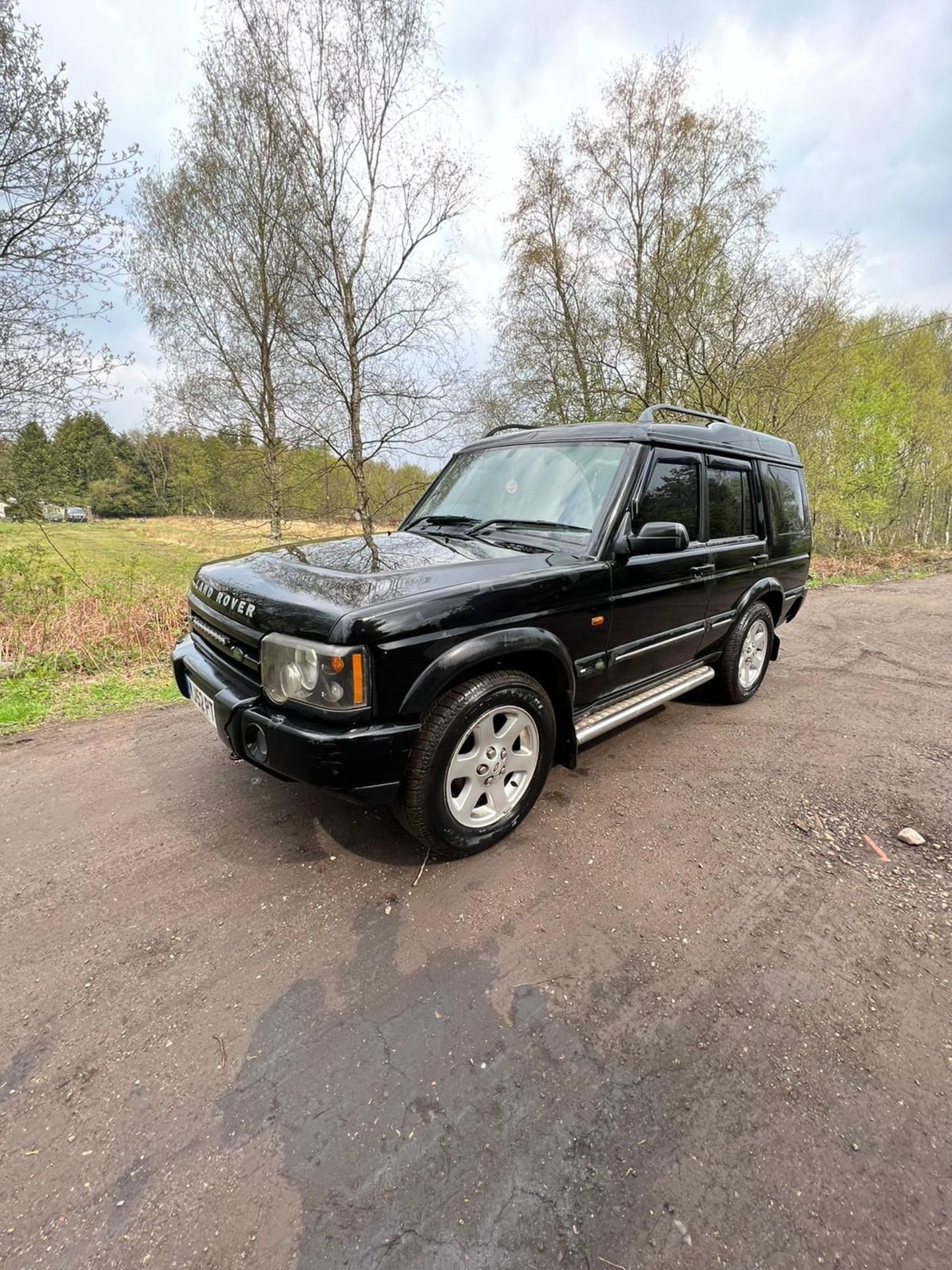 2002 52 PLATE LAND ROVER DISCOVERY 2 SUV ESTATE - TD5 - TOP OF THE RANGE - HALF LEATHER SEATS - Image 9 of 15