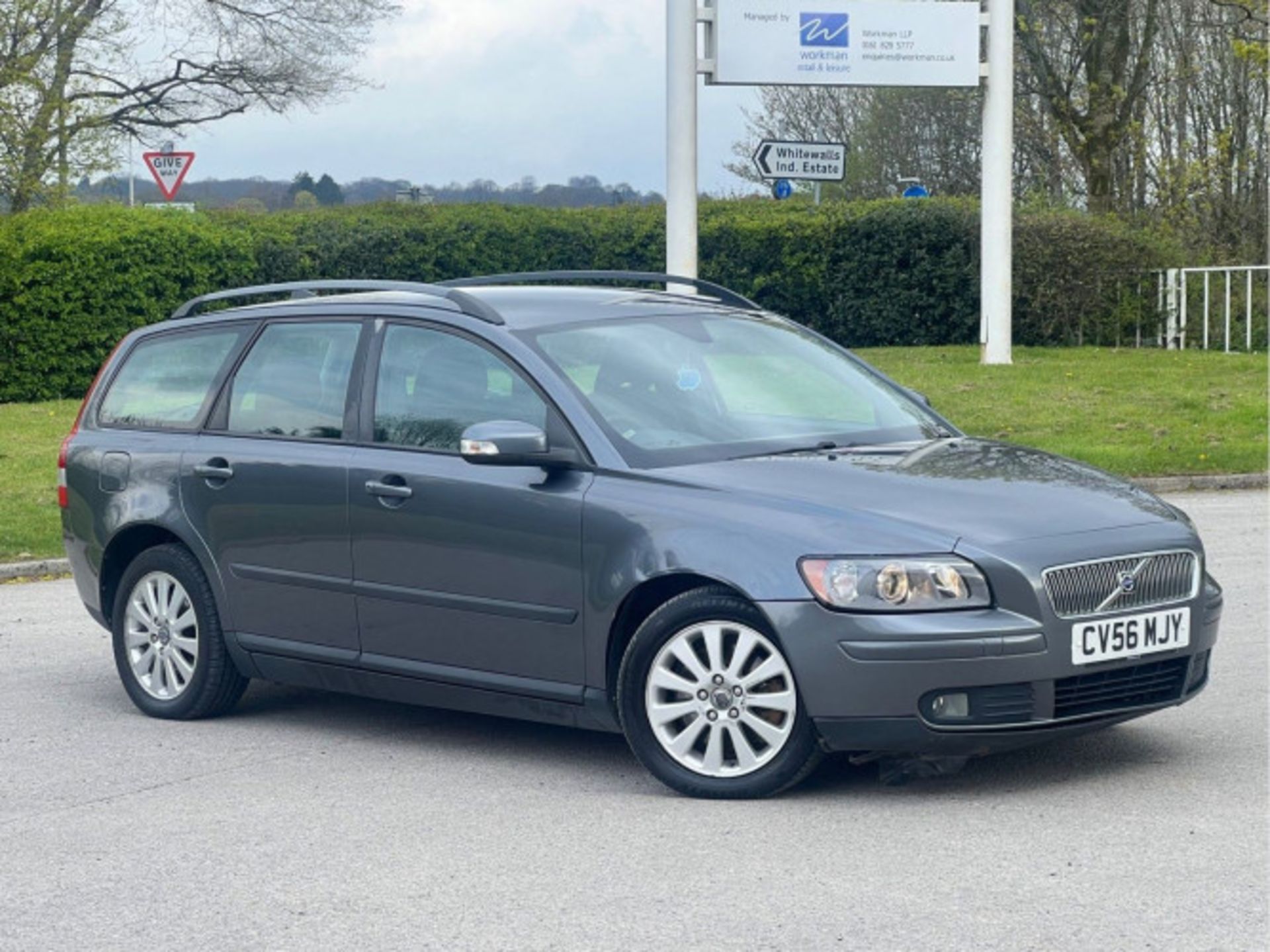 VOLVO V50 2.0D S 5DR GREY ESTATE - 2 KEYS - Image 8 of 87