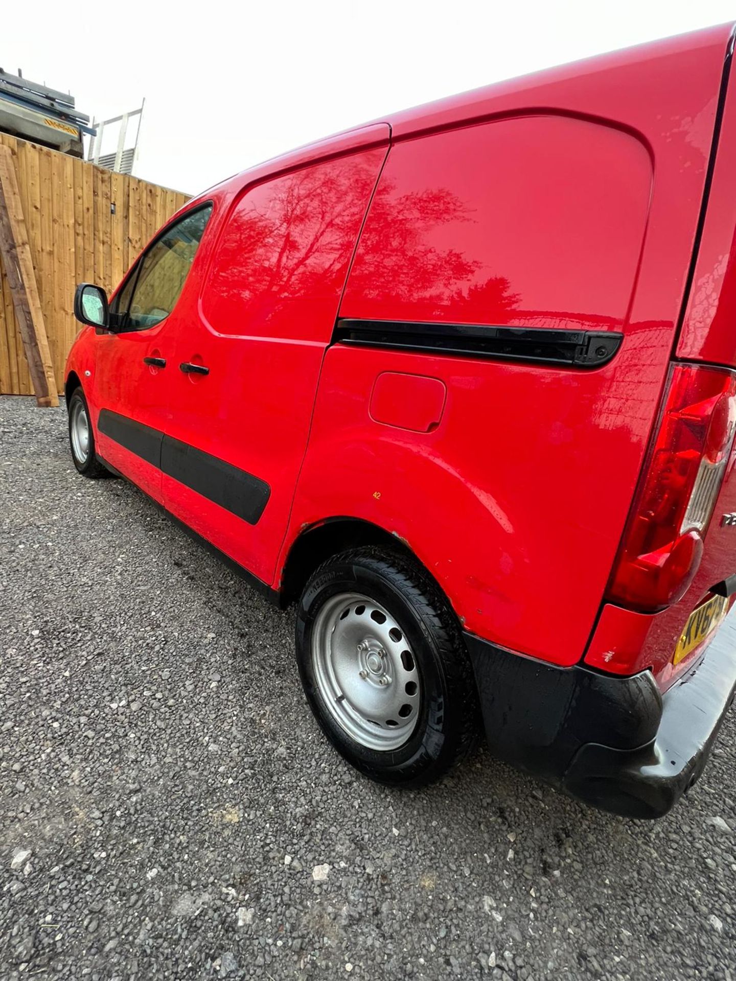 2012 PEUGEOT PARTNER PANEL VAN - START RUNS AND DRIVES - 130K MILES - Image 2 of 9