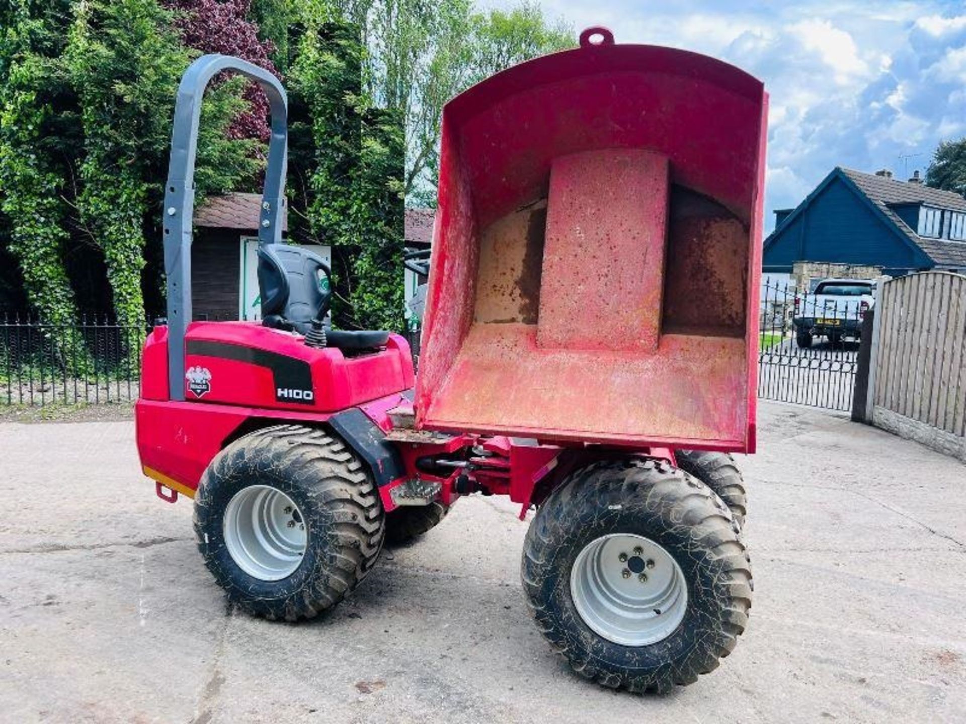 HERACLES H100 1TON SWIVEL TIP DUMPER * YEAR 2022 , ONLY 29 HOURS - Image 7 of 20