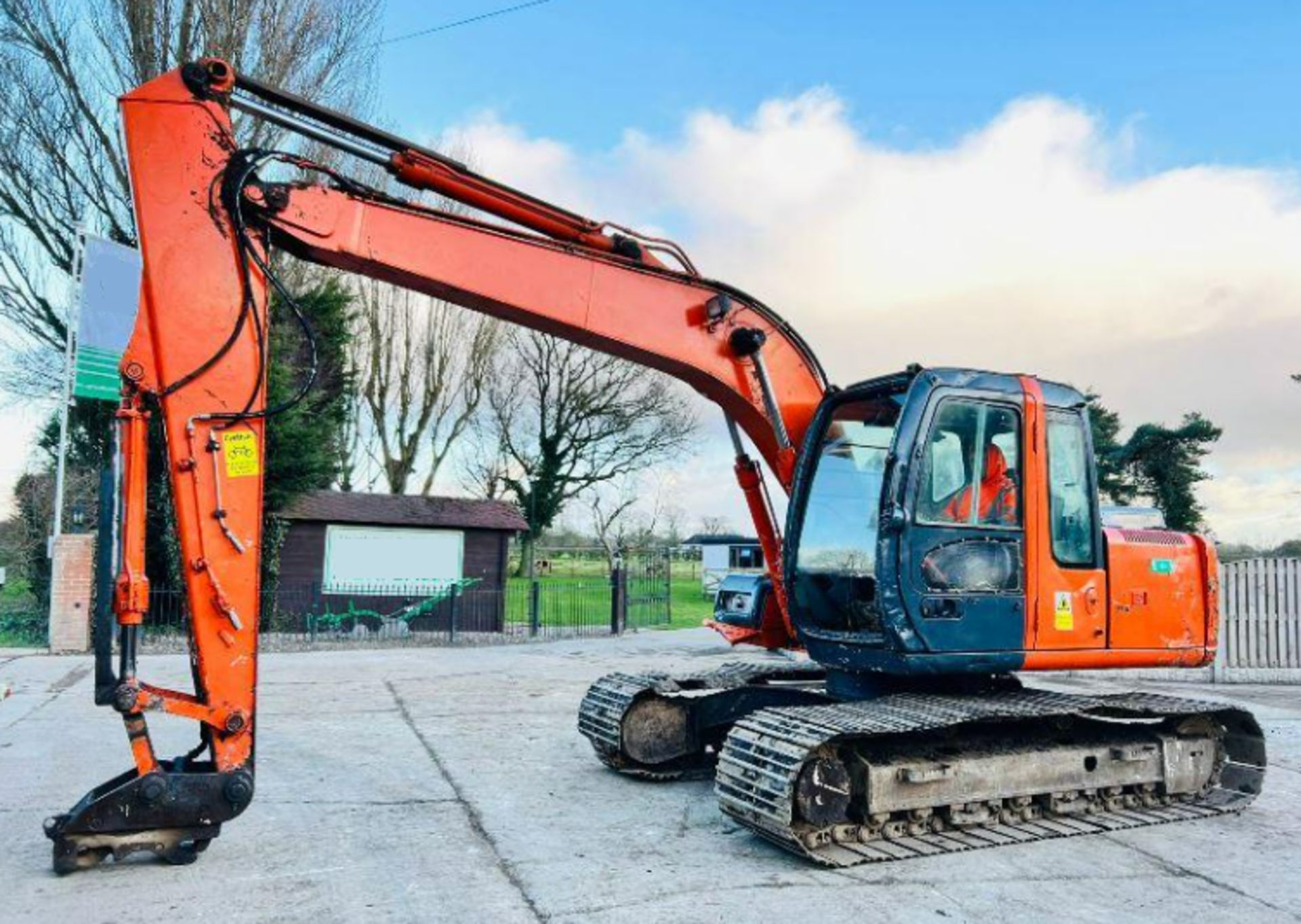 HITACHI ZAXIS ZX130LCN TRACKED EXCAVATOR C/W QUICK HITCH - Image 11 of 16