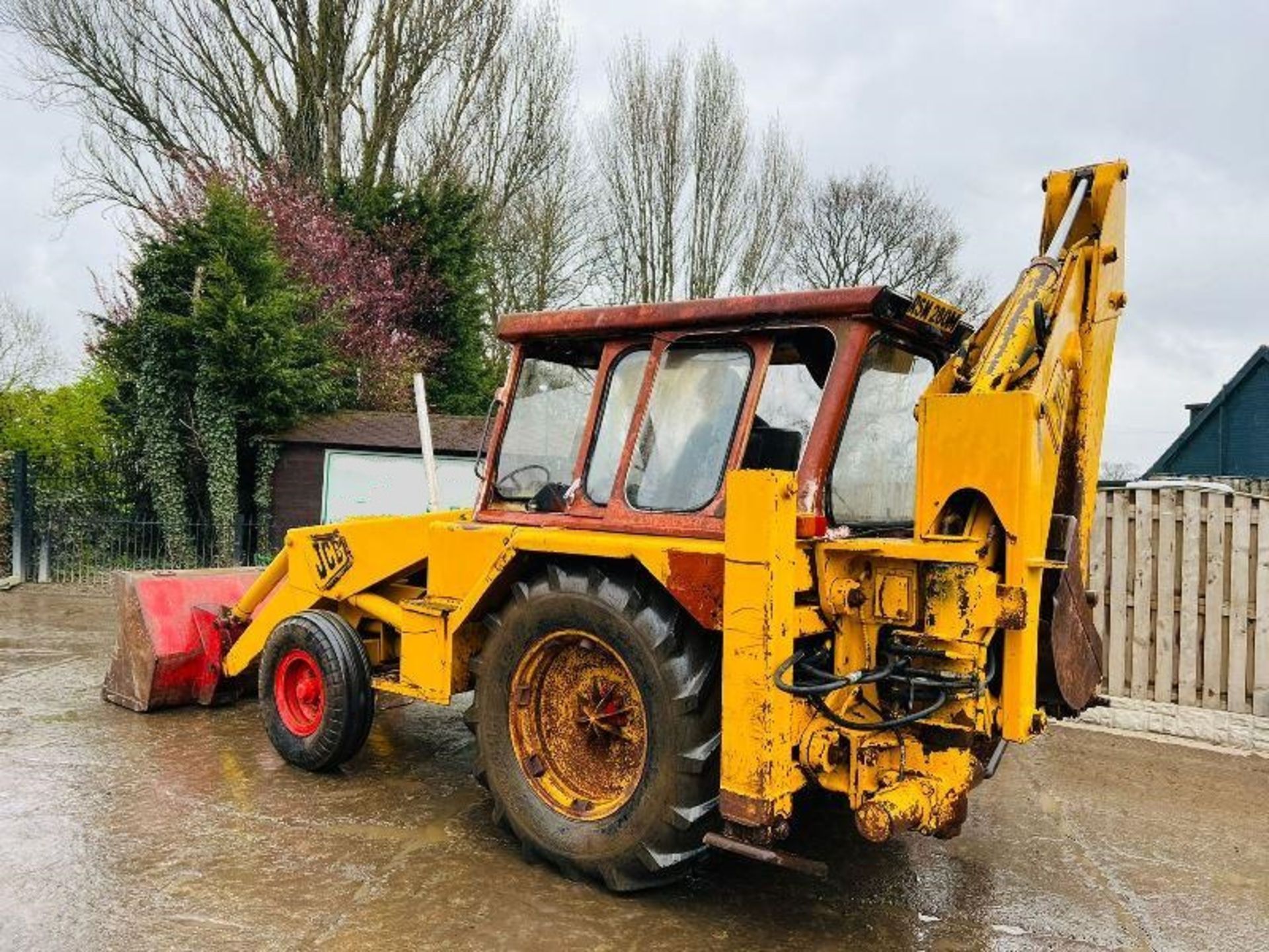 JCB 3C BACKHOE DIGGER C/W FULLY GLAZED CABIN - Image 13 of 15