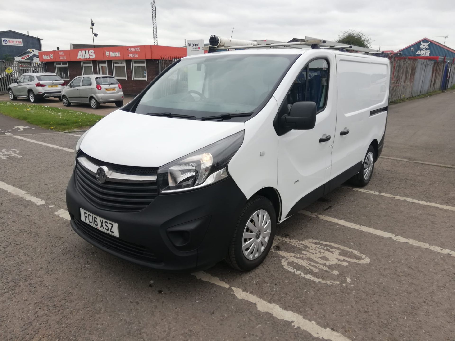 2016 16 VAUXHALL VIVARO EX BT PANEL VAN - 49K MILES - ROOF RACK - 3 KEYS - Image 3 of 10