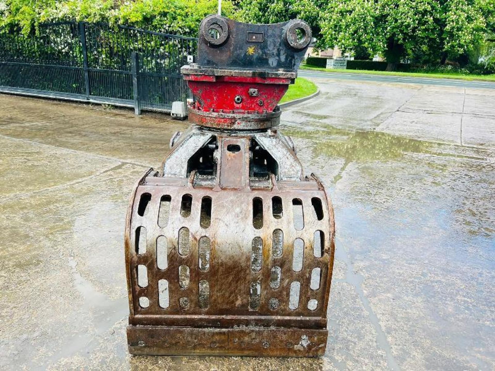 HYDRAULIC ROTATING SELECTOR GRAB TO SUIT 20 TON PLUS EXCAVATOR - Image 3 of 12