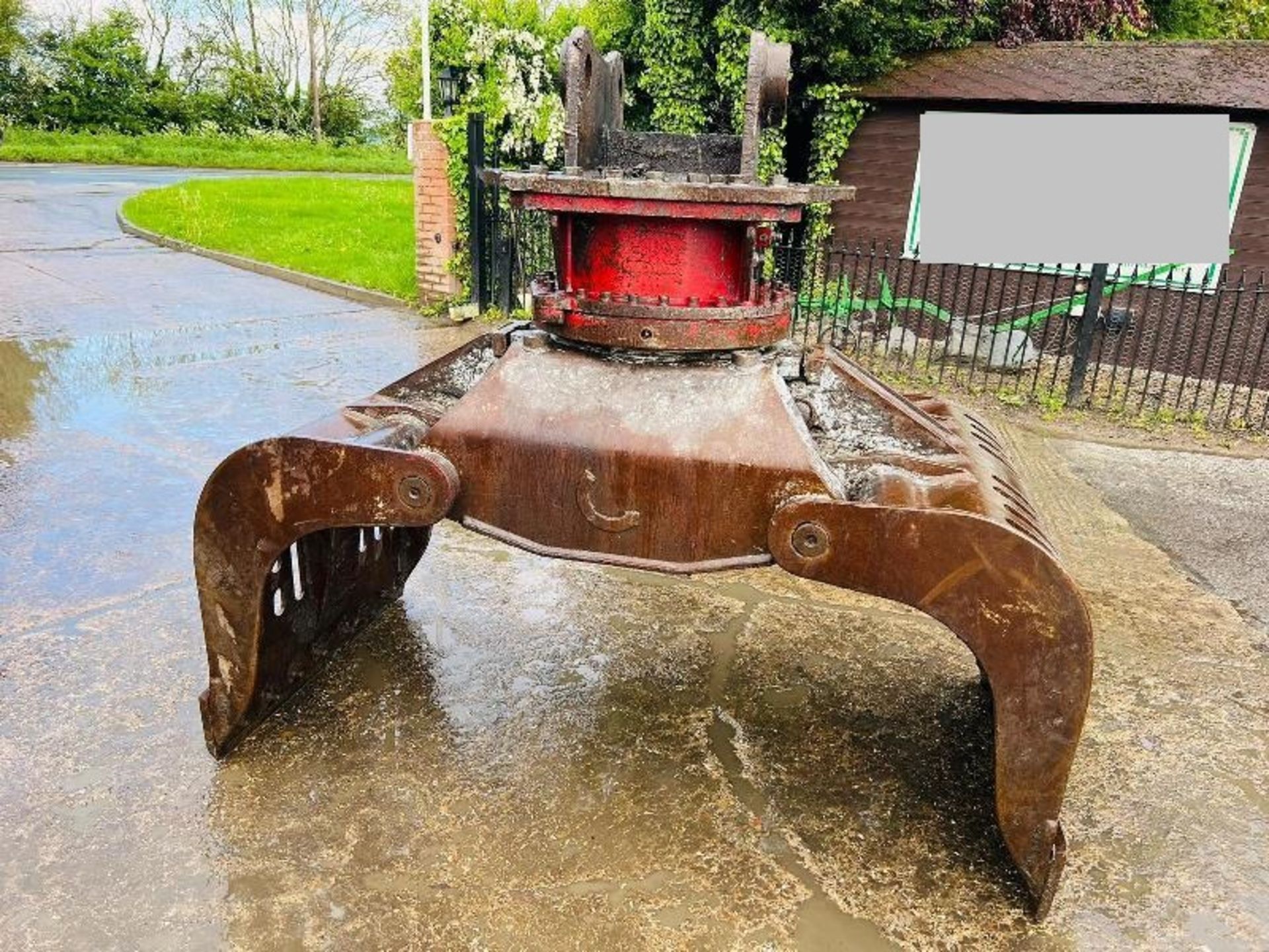 HYDRAULIC ROTATING SELECTOR GRAB TO SUIT 20 TON PLUS EXCAVATOR - Image 2 of 12