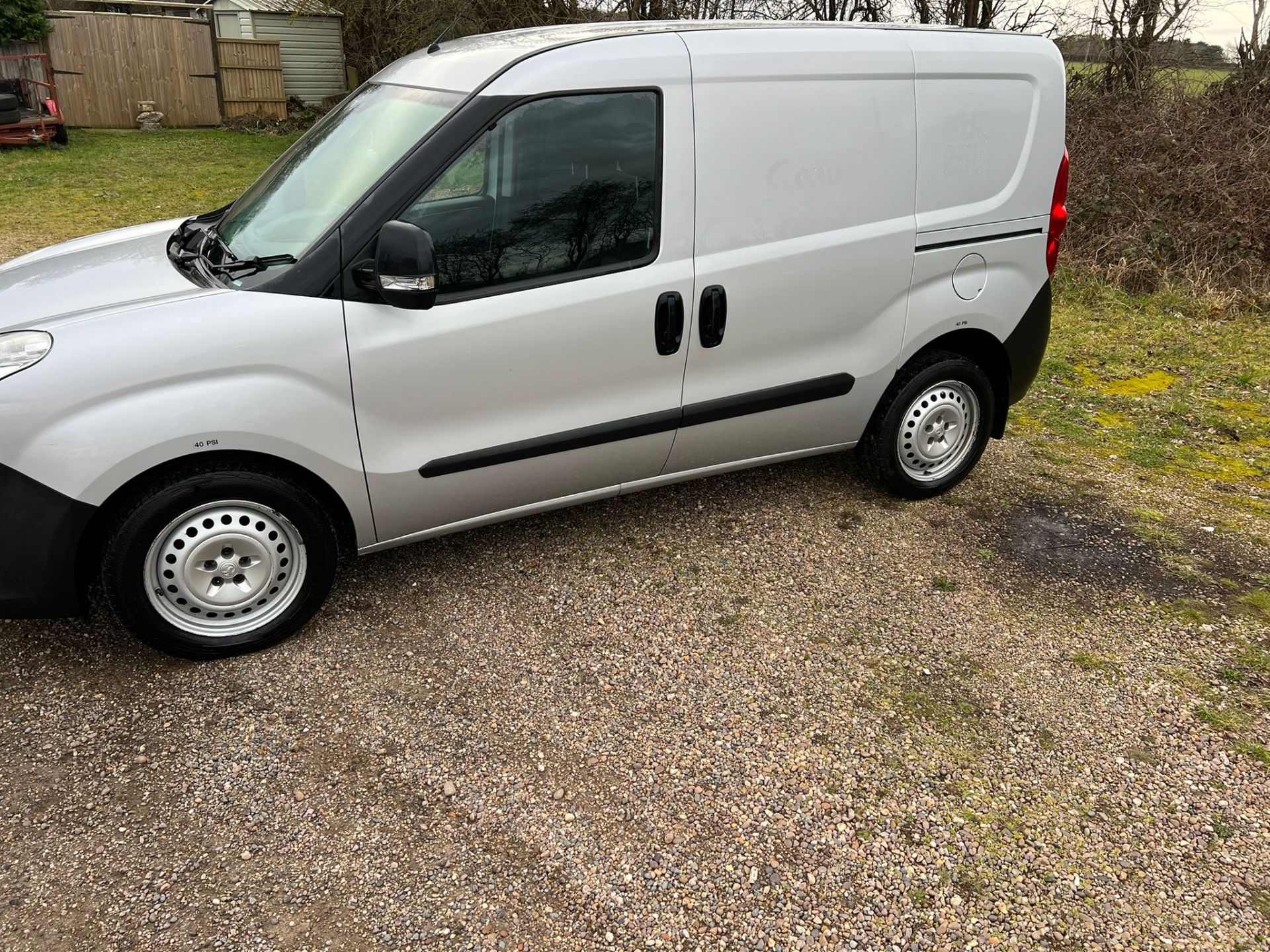 VAUXHALL COMBO 2016 - Image 2 of 12