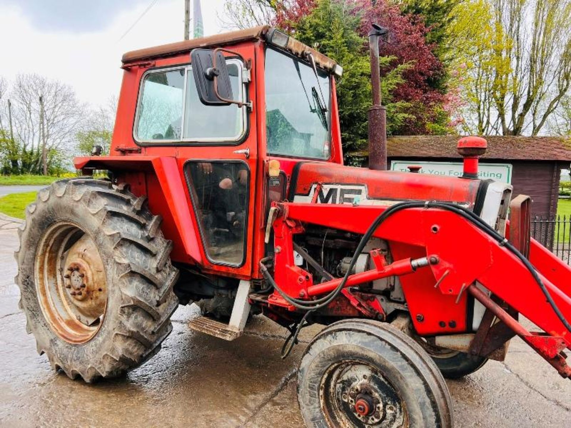 MASSEY FERGUSON MF590 TRACTOR C/W FRONT LOADER & MUCK FOLKS - Image 5 of 15