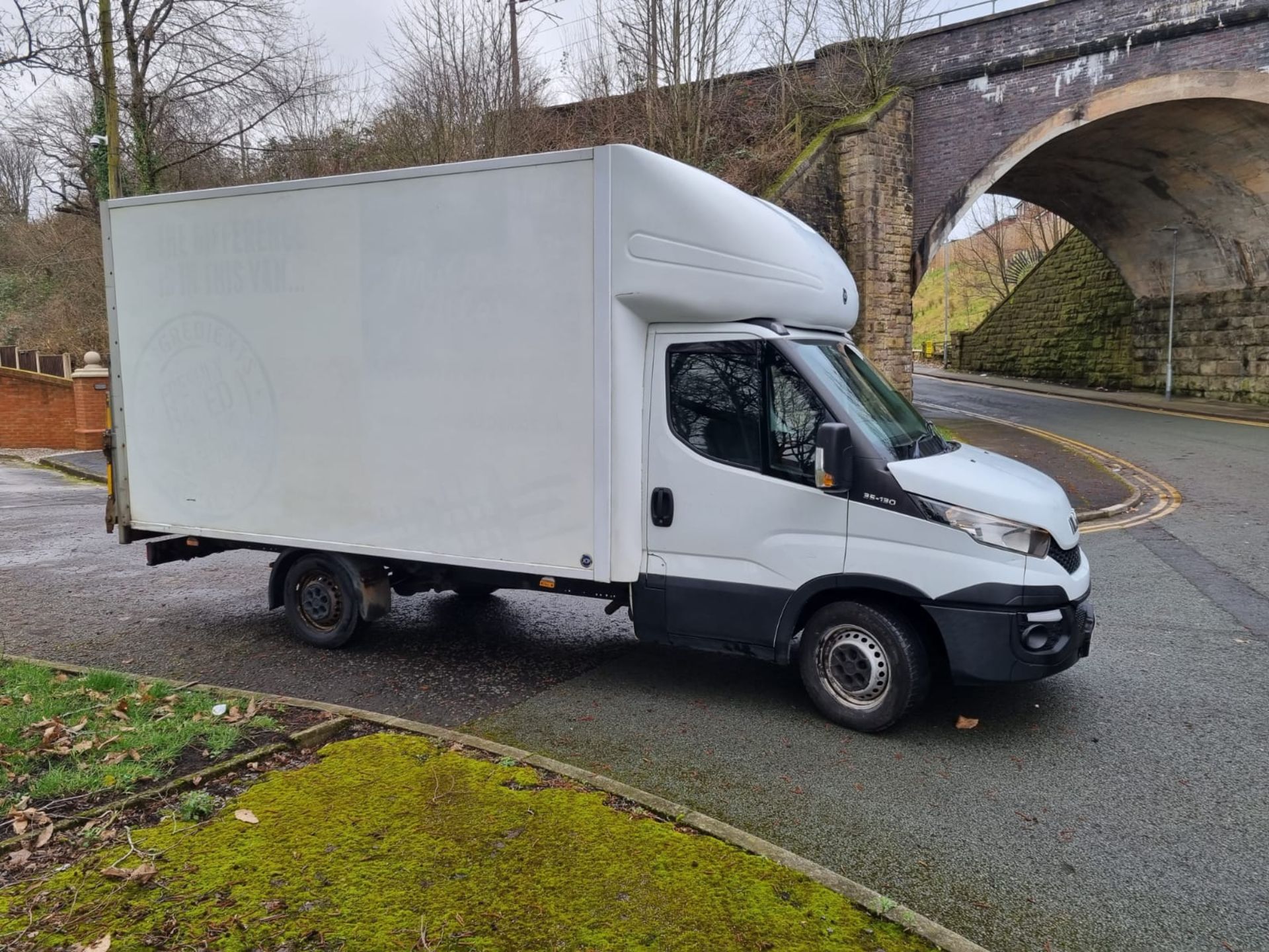 2017/67 IVECO DAILY XLWB XHITOP - 240K MILES - EURO 6 ULEZ FREE - Image 8 of 10