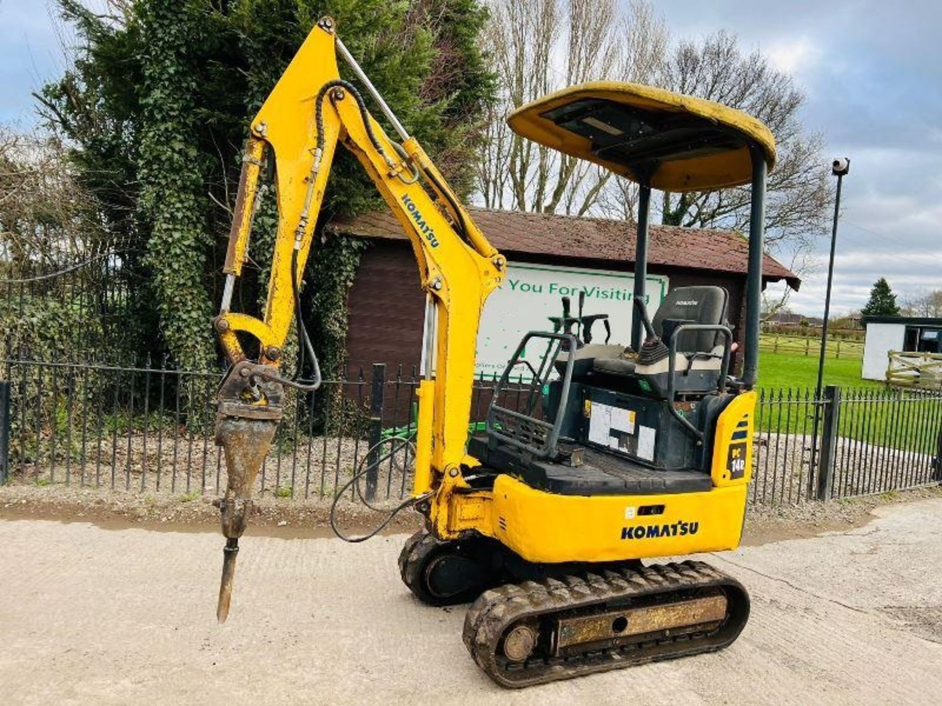 KOMATSU PC14R TRACKED EXCAVATOR C/W HYDRAULIC BREAKER - Image 3 of 8