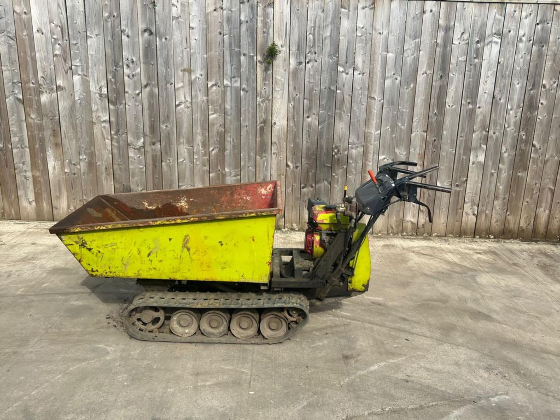 TRAMIC HP500 TRACKED DUMPER - HYDRAULIC TIP - HONDA PETROL ENGINE - Image 5 of 5