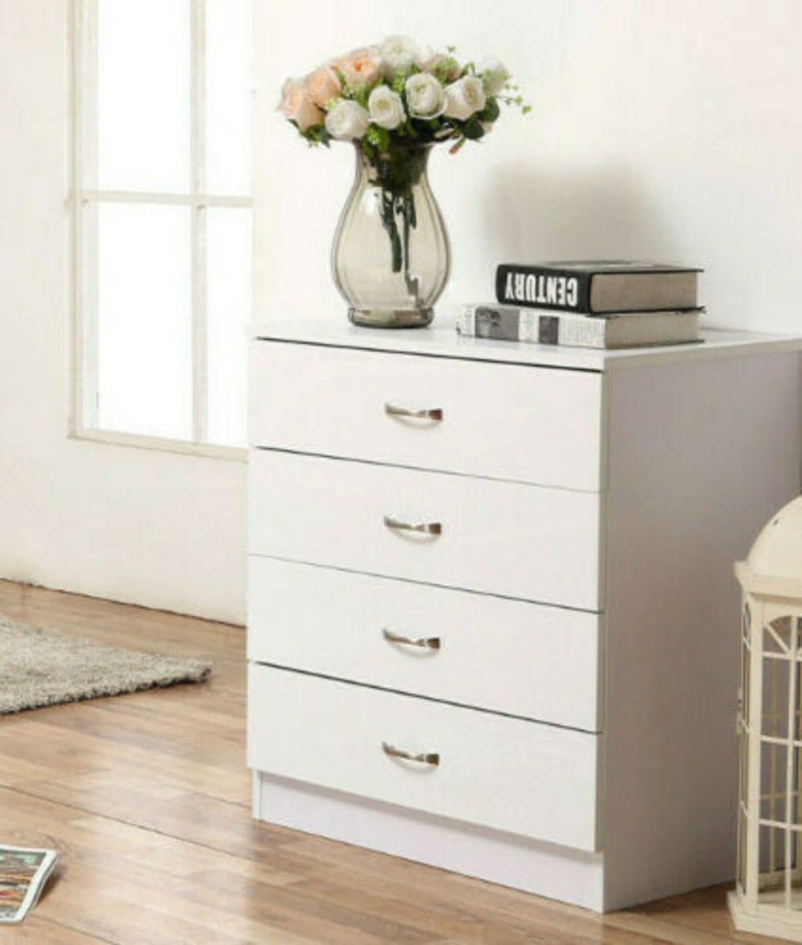 WHITE 4 DRAWER CHEST WITH HIGH GLOSS FRONTS - Image 4 of 4