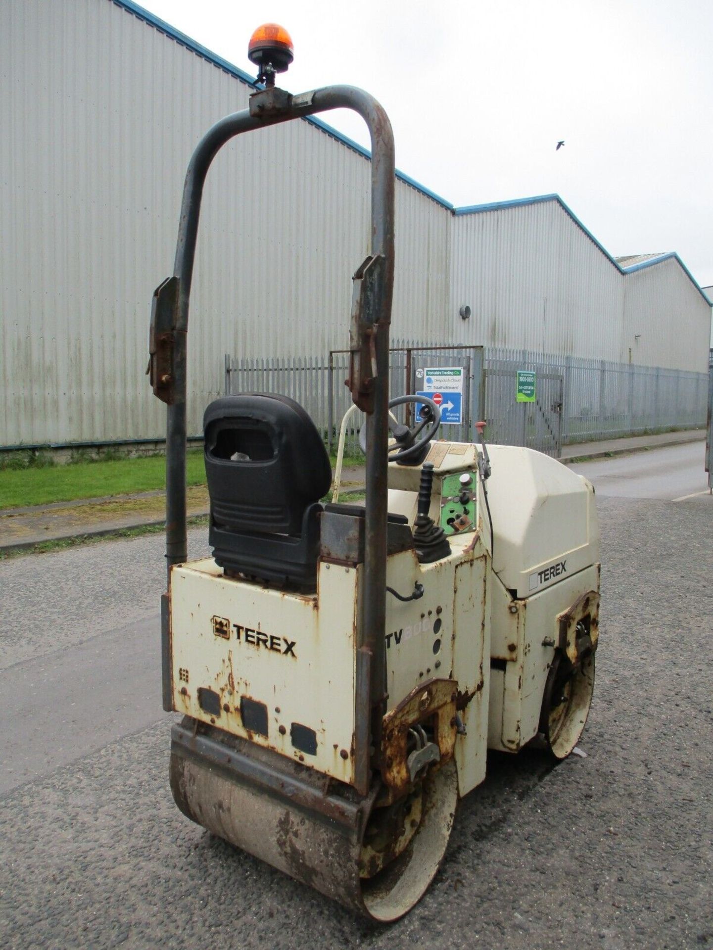 2008 TEREX TV800 VIBRATING ROLLER BOMAG BENFORD 80 RIDE ON DELIVERY 990 HOURS - Image 6 of 10