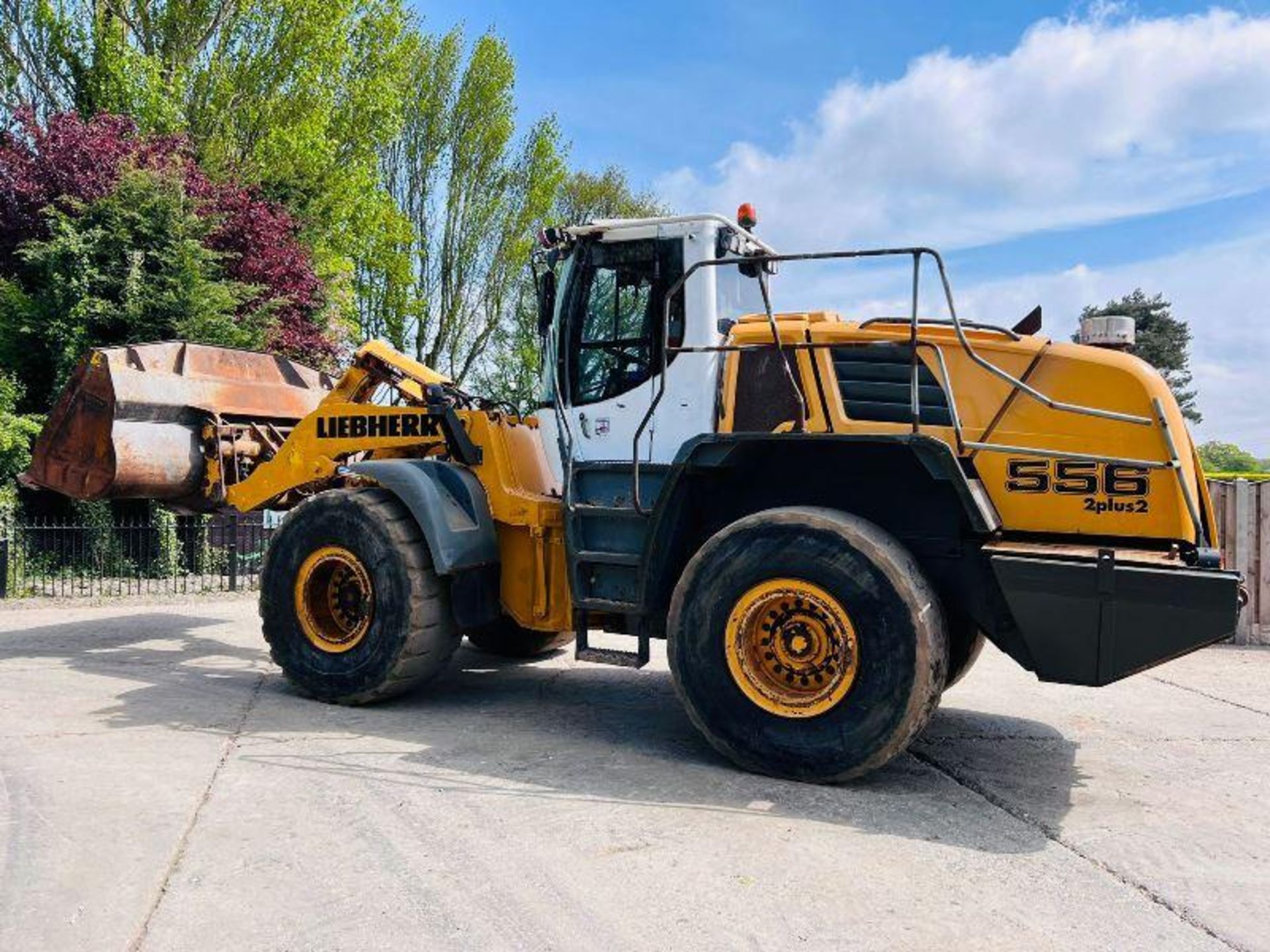 LIEBHERR L556 4WD LOADING SHOVEL *YEAR 2011* C/W REVERSE CAMERA - Image 15 of 29