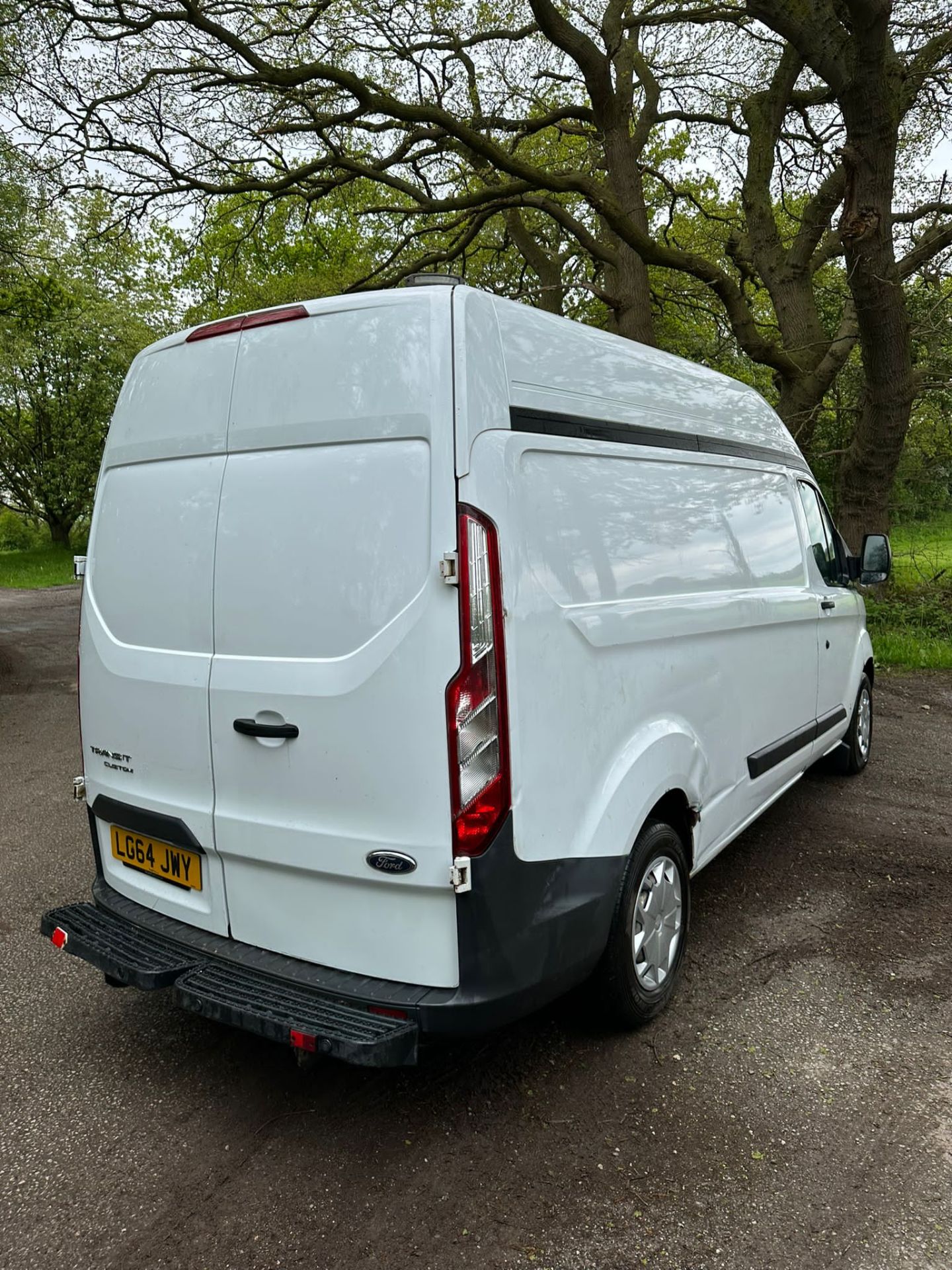 2014 64 FORD TRANSIT CUSTOM L2H2 PANEL VAN - EX BT - 87K FSH - Image 6 of 8