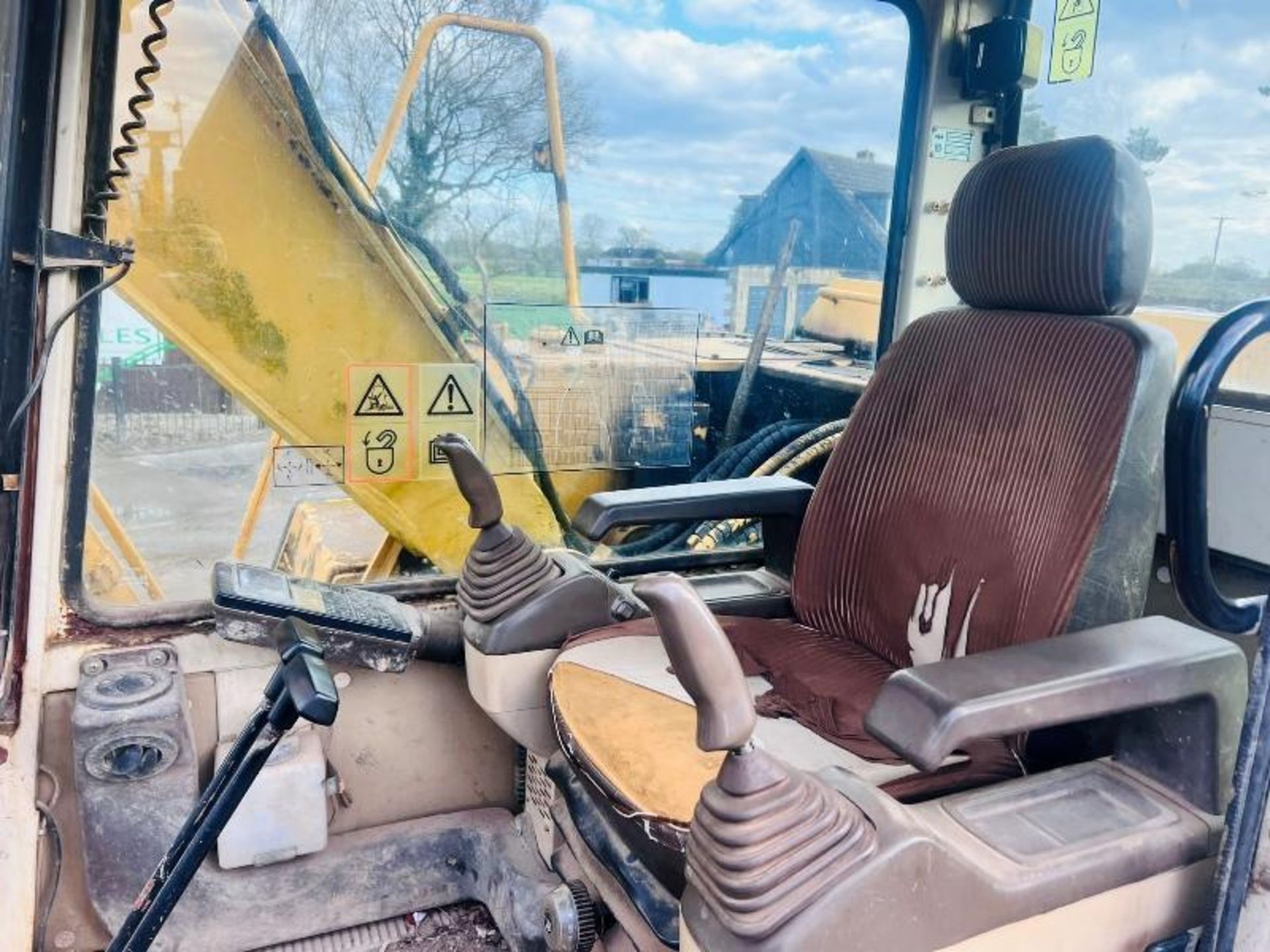 KOMATSU PC180LC-5K TRACKED EXCAVATOR C/W BUCKET - Bild 19 aus 20