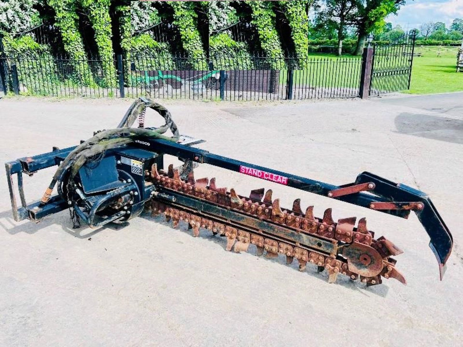 BRADCO 640 TRENCHER TO SUIT SKID C/W 6FT BLADE