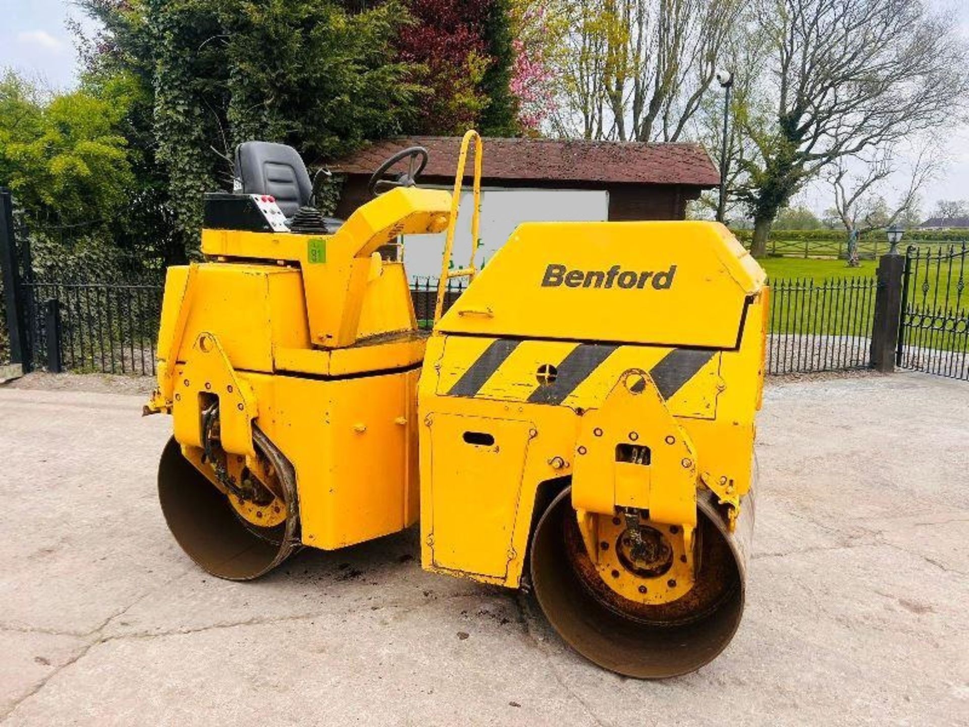 BENFORD TV1200 DOUBLE DRUM ROLLER C/W DEUTZ ENGINE - Image 3 of 15