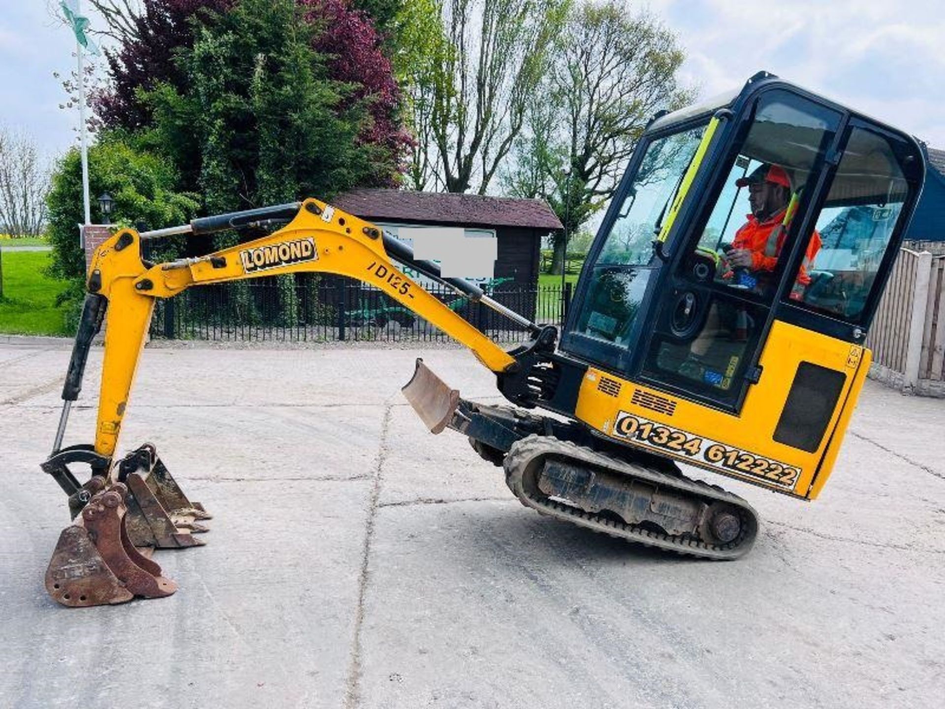 JCB 15 TRACKED EXCAVATOR *YEAR 2018 , CHOICE OF 2* C/W 3 X BUCKETS - Bild 13 aus 17