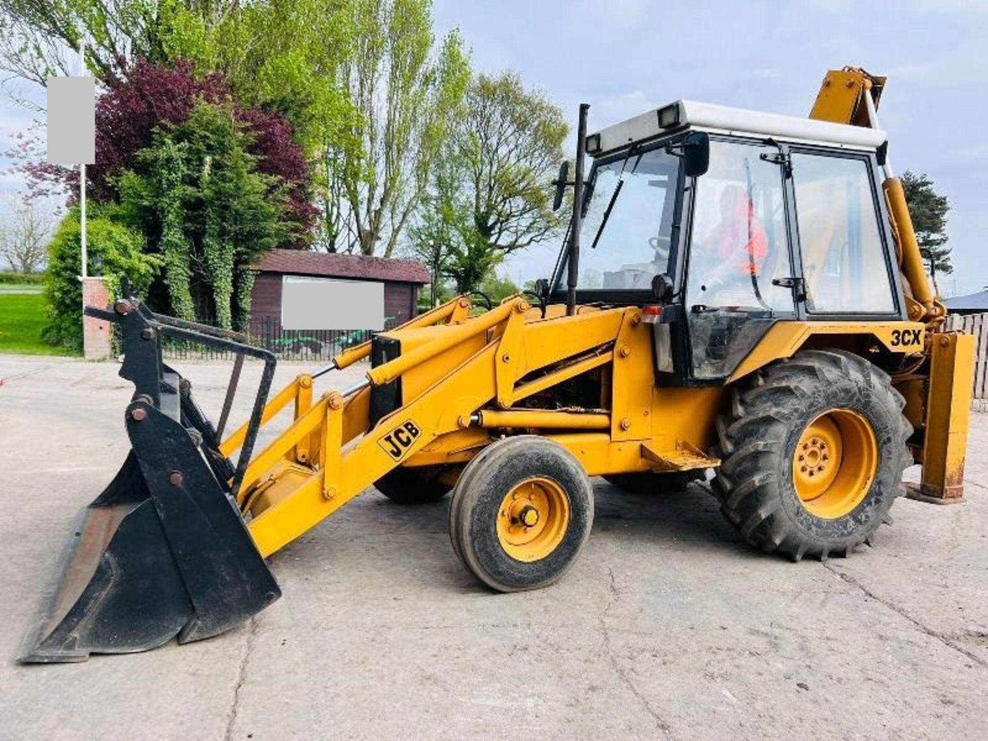 JCB 3CX BACKHOE DIGGER C/W EXTENDING DIG & 4 IN 1 BUCKET - Image 17 of 20