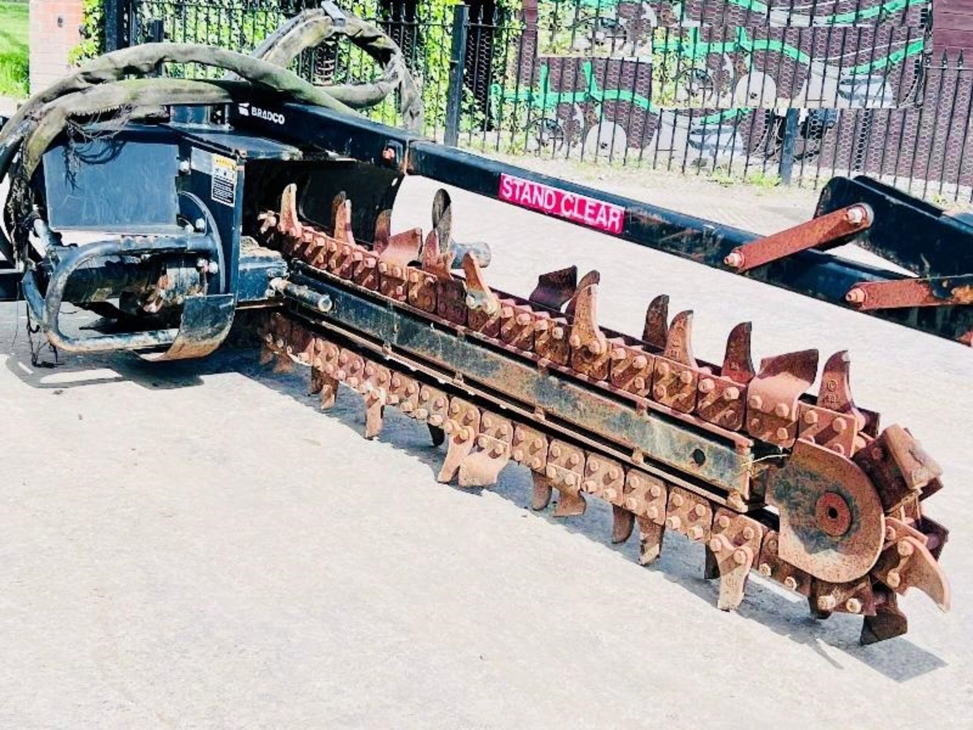 BRADCO 640 TRENCHER TO SUIT SKID C/W 6FT BLADE - Image 11 of 14