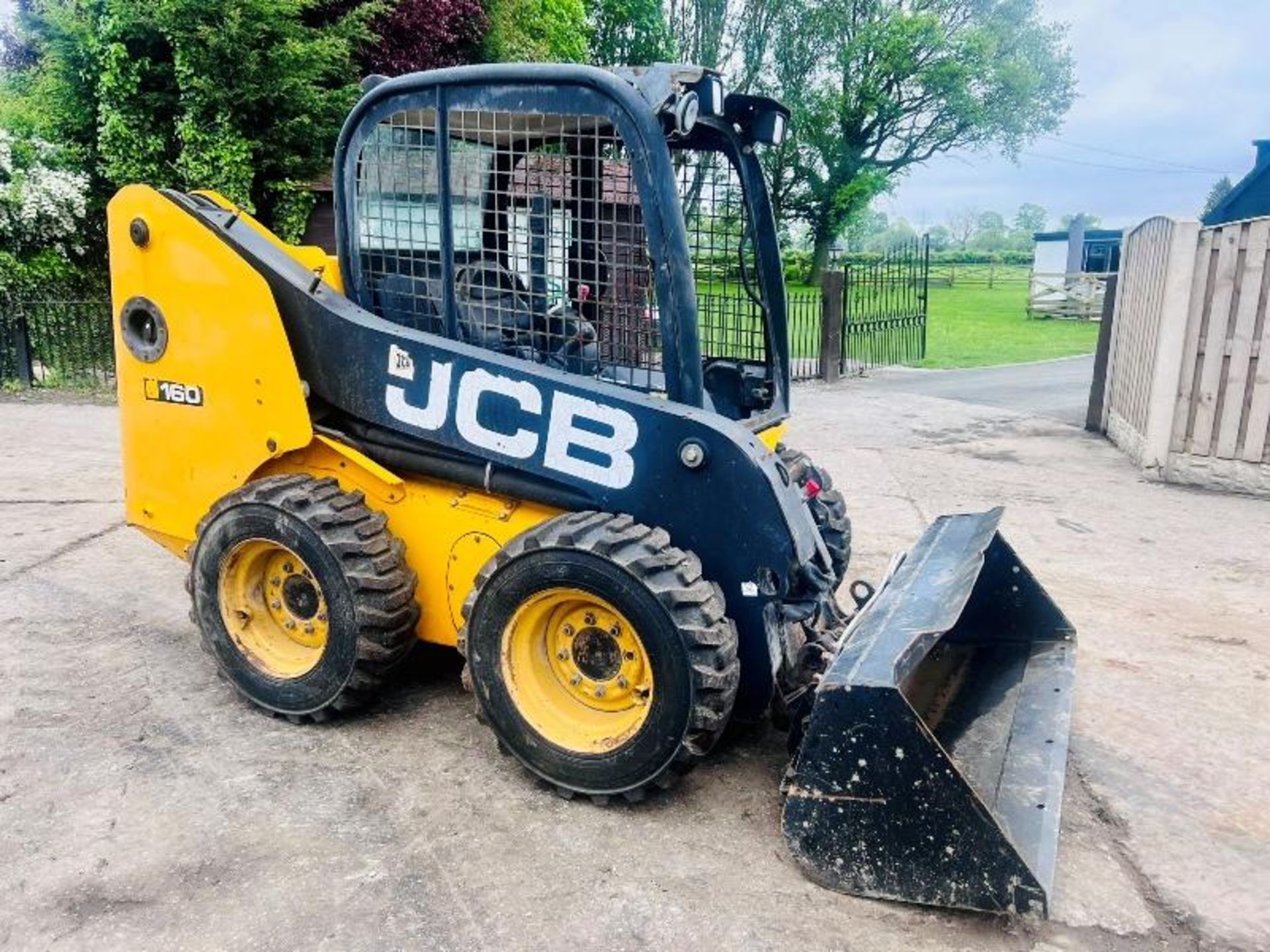 JCB ROBOT 160 4WD SKIDSTEER *YEAR 2011* !! FAULTY ENGINE !!