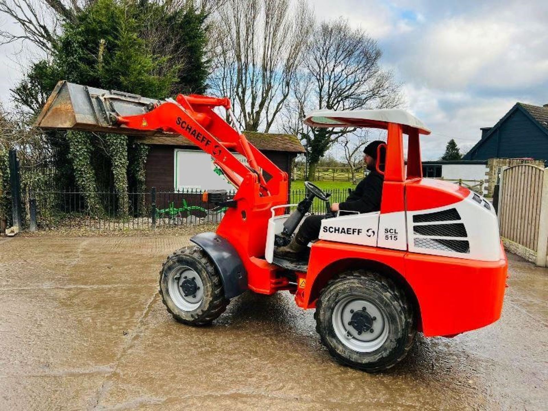 SCHAEFF SCL515 4WD LOADING SHOVEL C/W CANOPY AND ROLE FRAME - Image 10 of 15