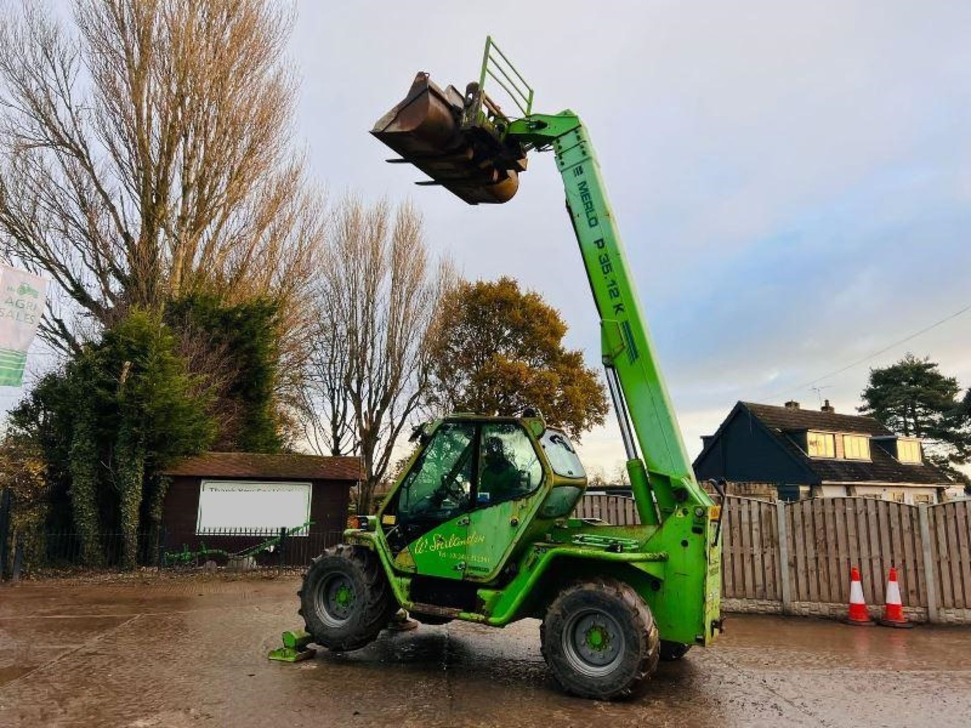 MERLO P35.12K 4WD TELEHANDLER C/W BUCKET & PALLET TINES - Image 3 of 12