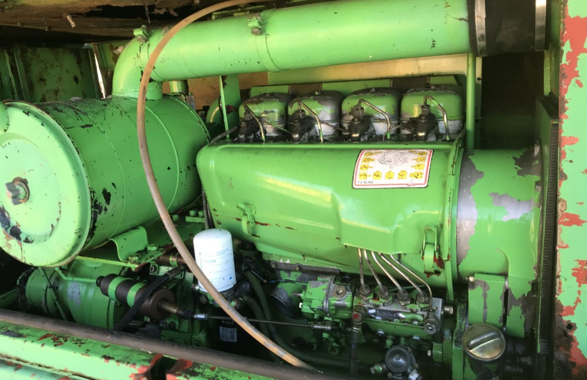 SULLAIR R70 DIESEL COMPRESSOR 285 CFM - Image 7 of 10