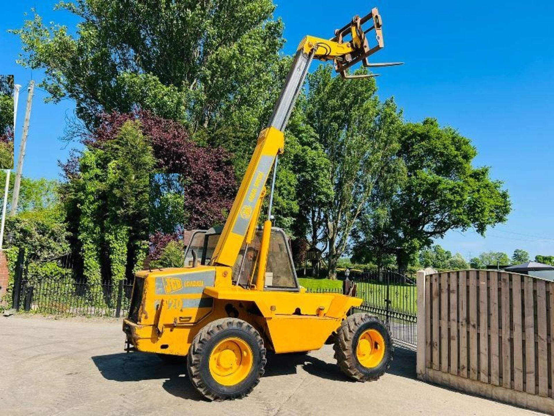 JCB 526 4WD TELEHANDLER C/W PALLET TINES - Image 12 of 13