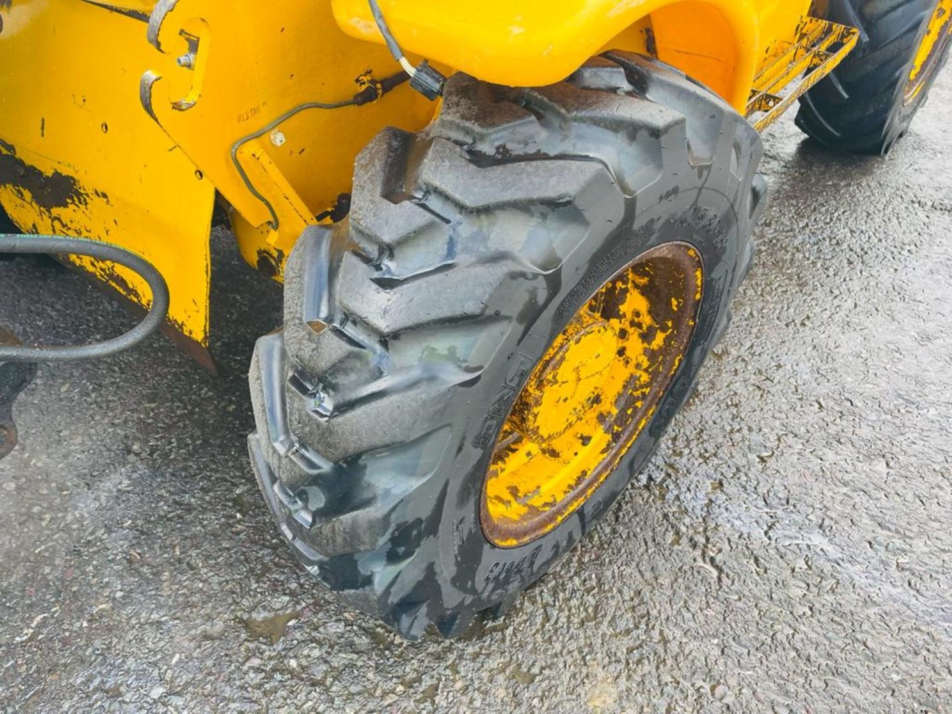 JCB 520-50 TELEHANDLER 2005 9047 HOURS 5 M REACH 2000 KG LIFT FORKS - Image 11 of 17