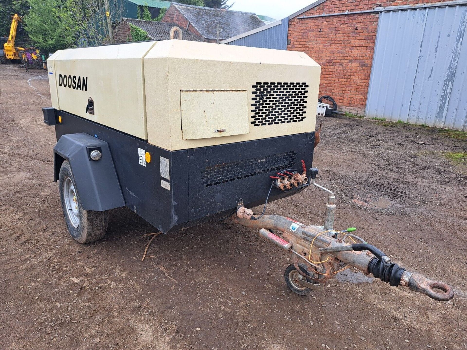 DOOSAN COMPRESSOR 7/71 PORTABLE COMPRESSOR 260CFM FINANCE OPTIONS - Image 3 of 3