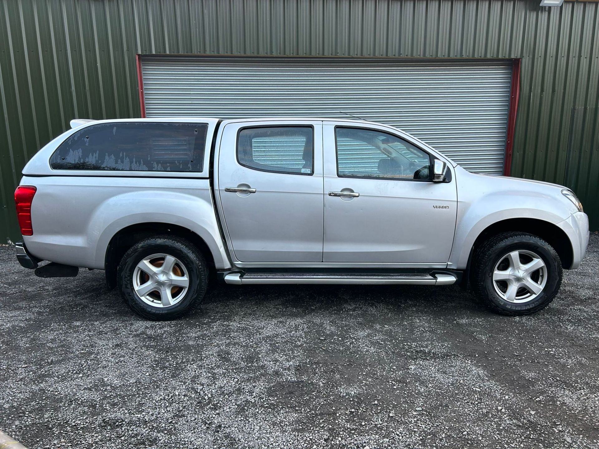 2014 64 PLATE ISUZU D-MAX YUKON TWIN TURBO D/C TD DOUBLE CAB PICK UP TRUCK - Image 2 of 11