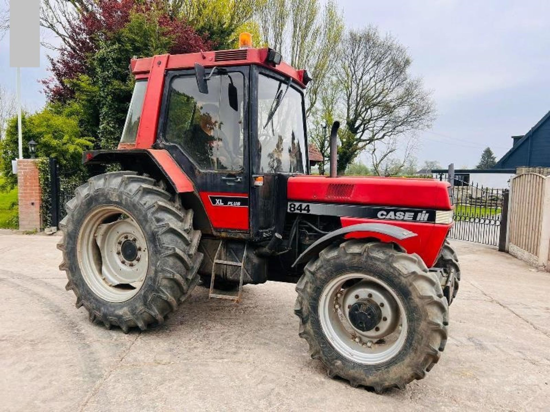 CASE 844XL PLUS 4WD TRACTOR C/W FULLY GLAZED CABIN - Image 4 of 15