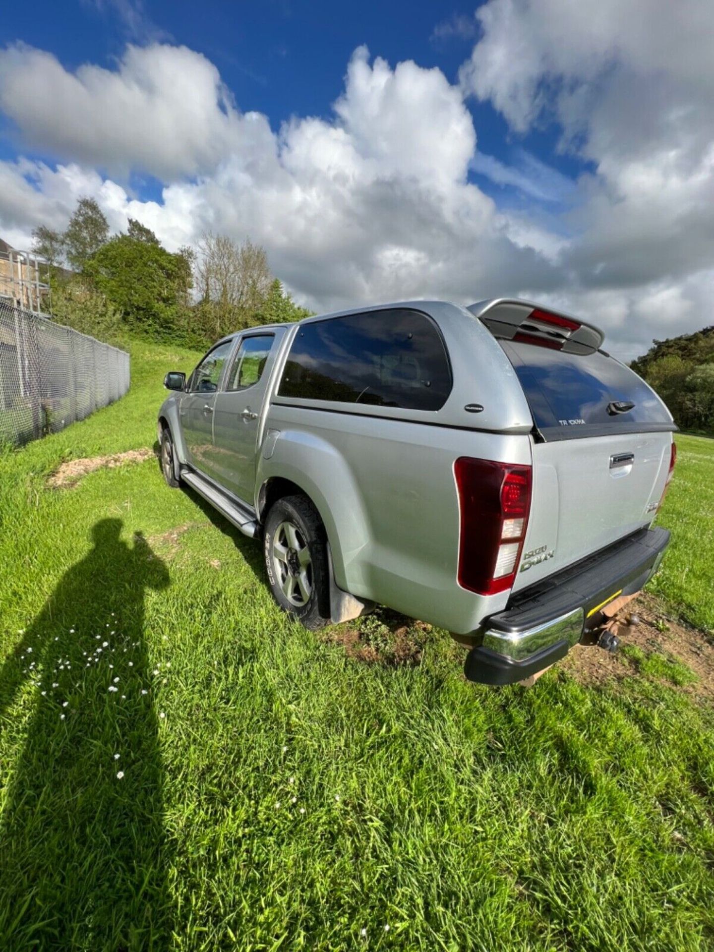 IZUZU D-MAX 2017 PICK UP EURO6 TRUCK 4X4 COMMERCIAL ONE OWNER FROM NEW - Image 8 of 12