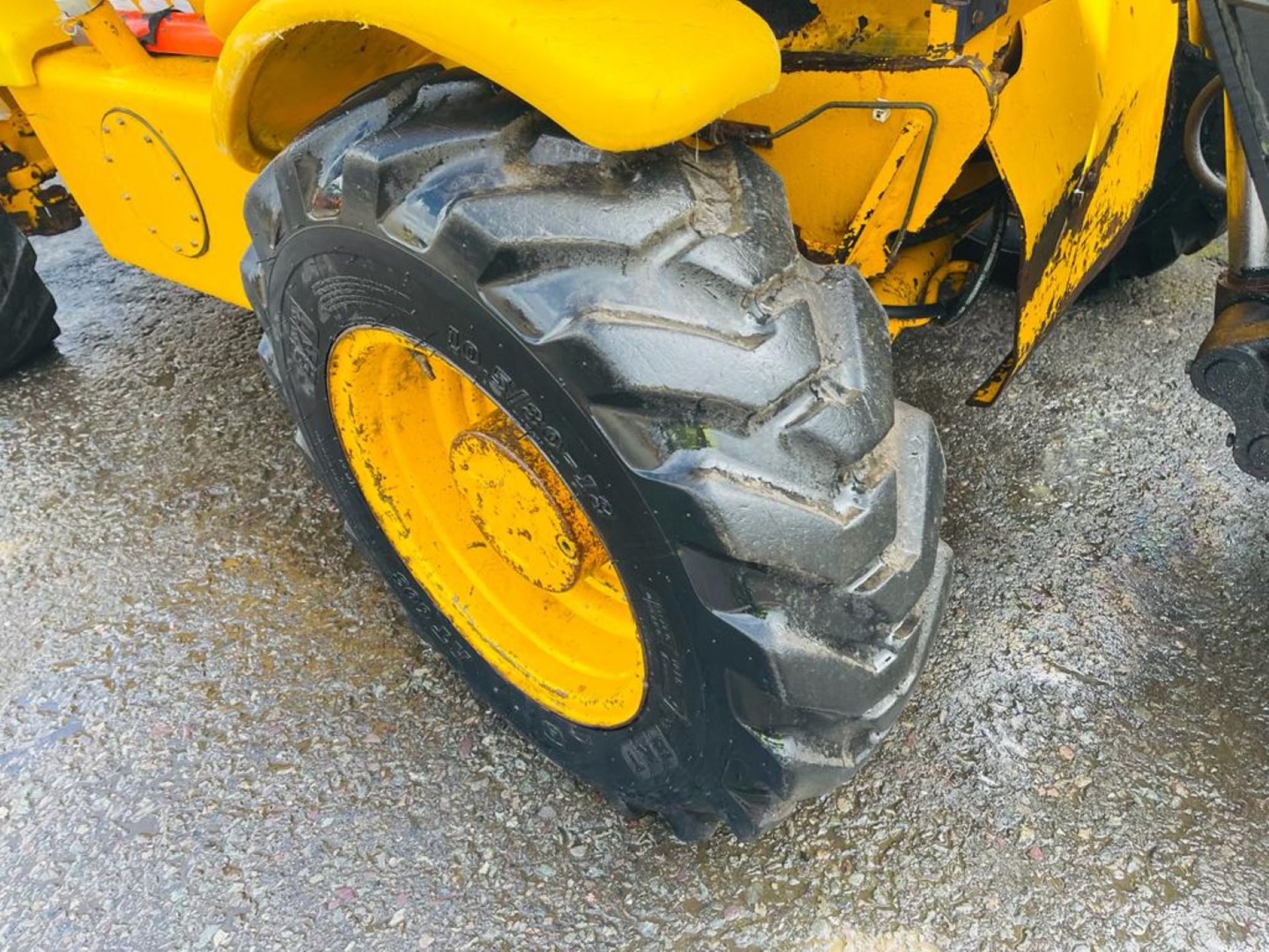 JCB 520-50 TELEHANDLER 2005 9047 HOURS 5 M REACH 2000 KG LIFT FORKS - Image 13 of 17