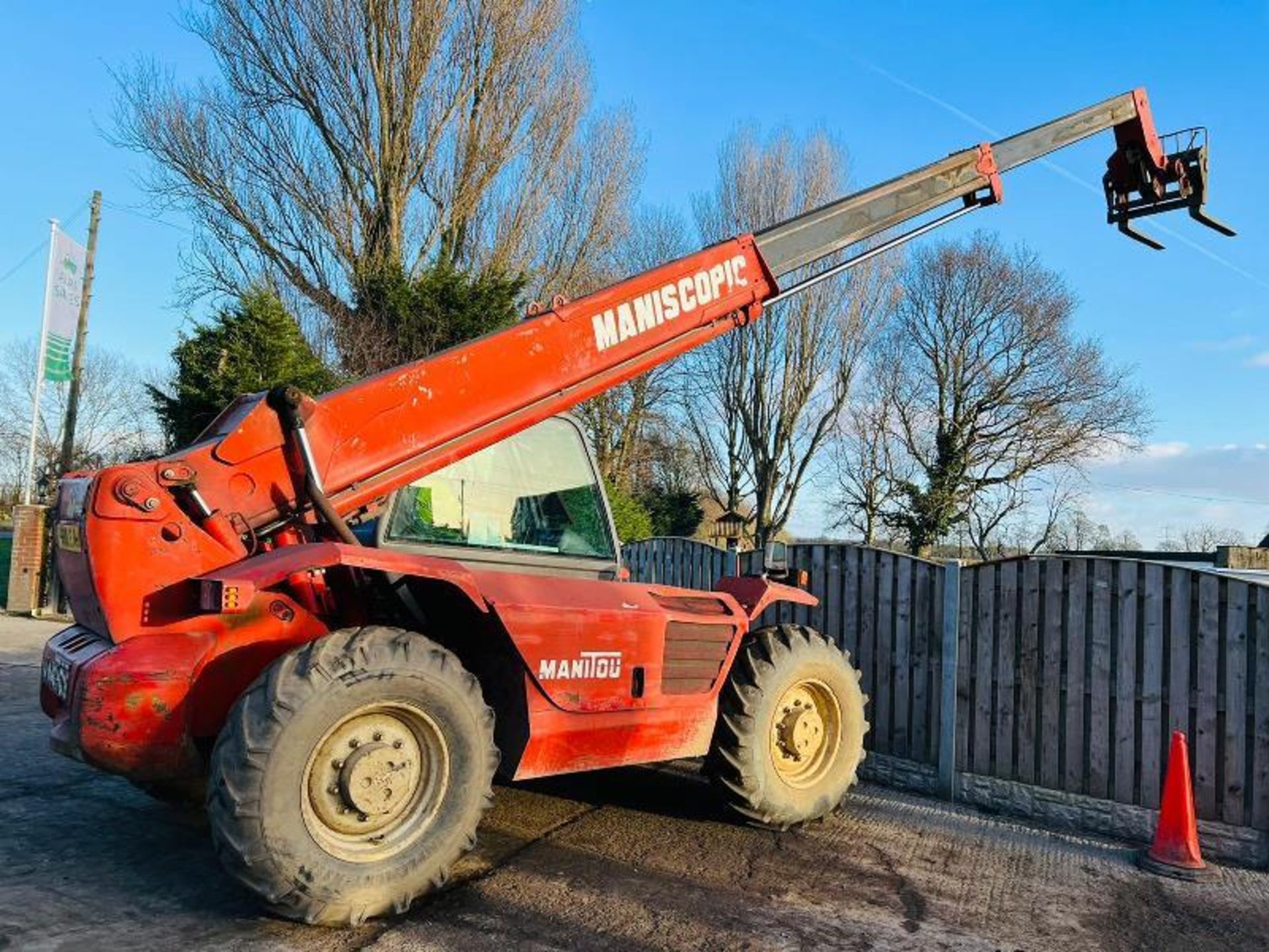 MANITOU MT1240 4WD TELEHANDLER * 12 METER * C/W PALLET TINES - Image 3 of 12