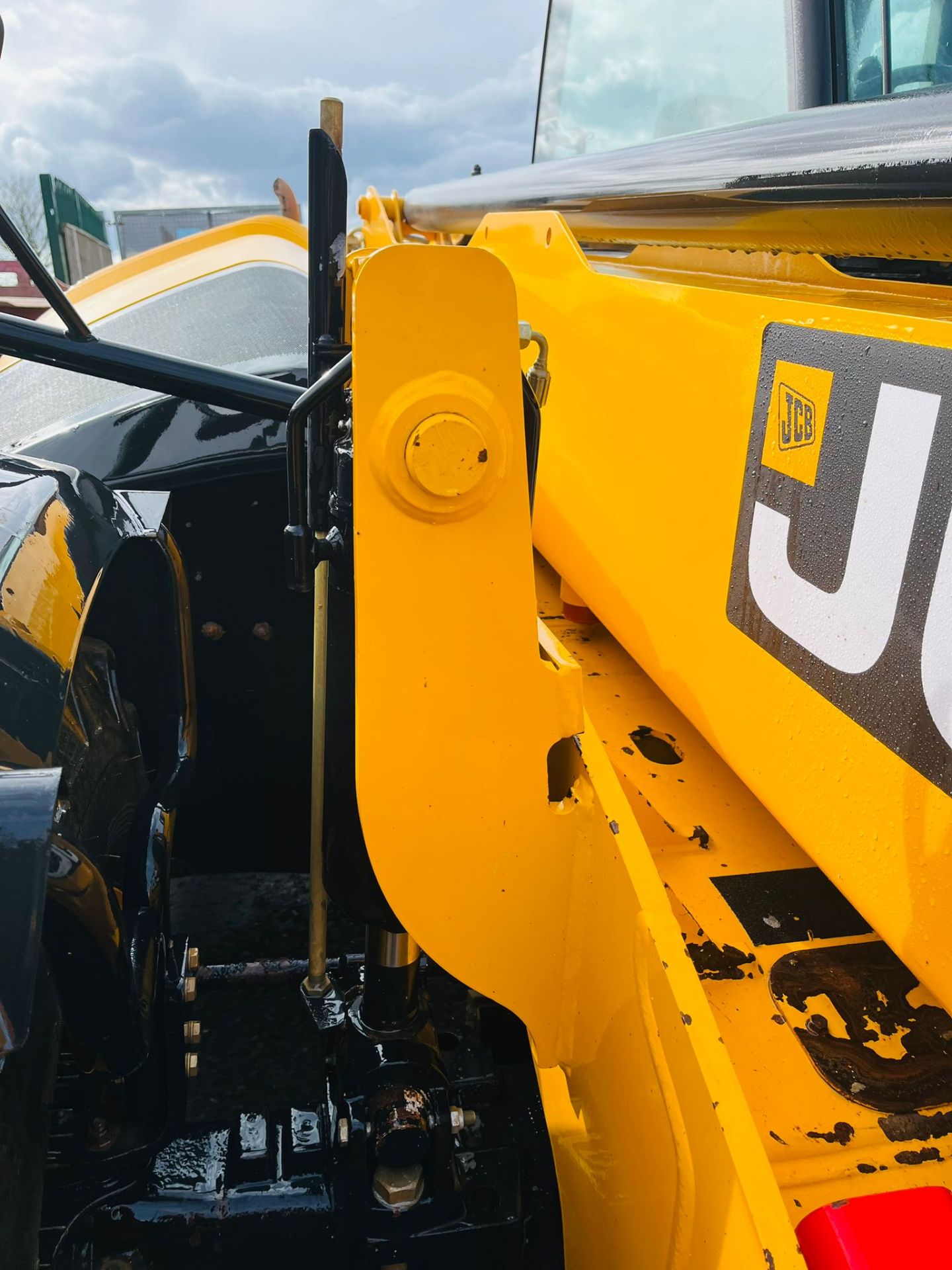 JCB 540-140 TELEHANDLER 2017 5859 HOURS 14M REACH 4TON LIFT SWAY STABILIZER OVERLOAD PROTECTION - Image 4 of 5