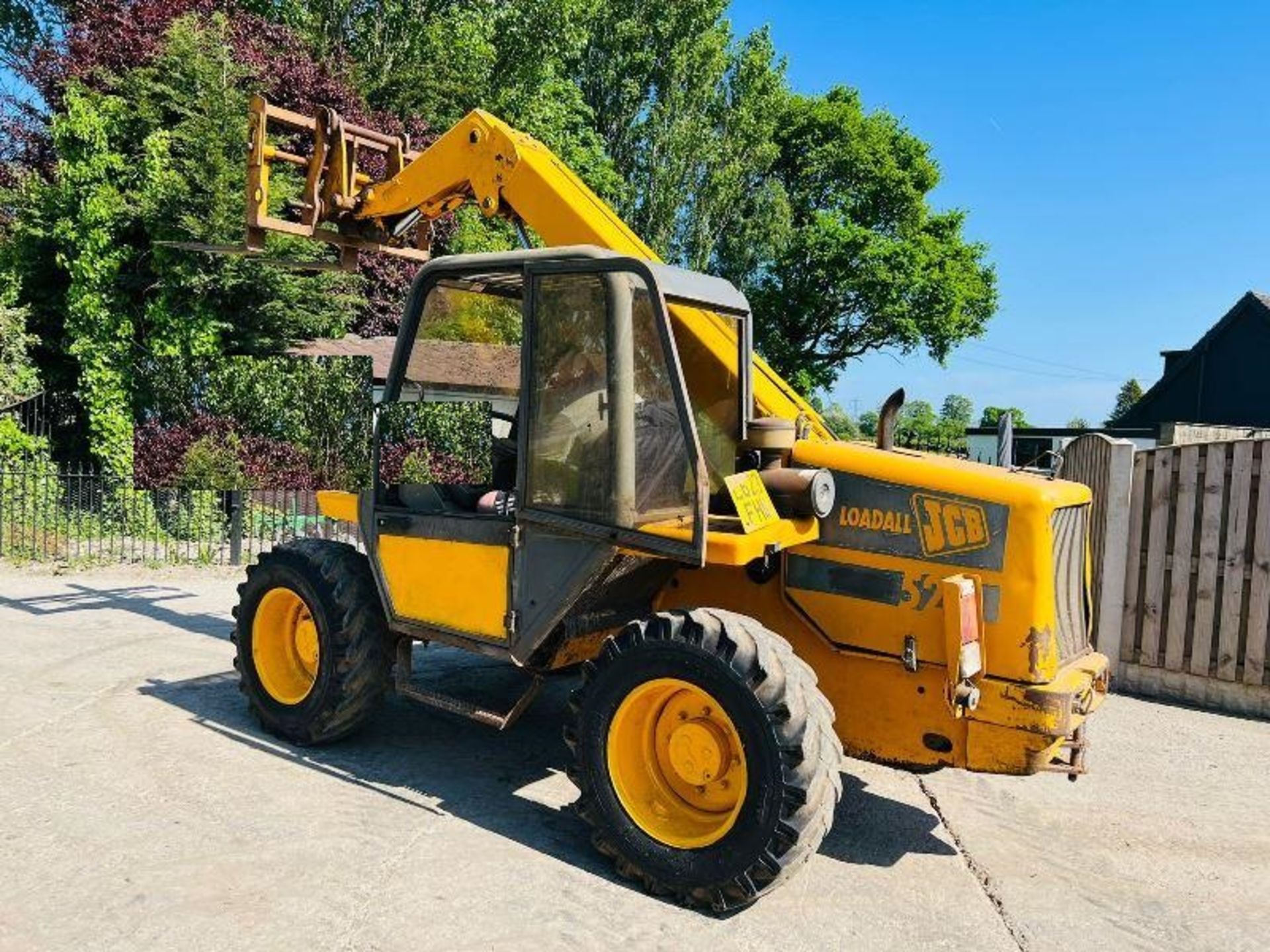 JCB 526 4WD TELEHANDLER C/W PALLET TINES - Image 8 of 13