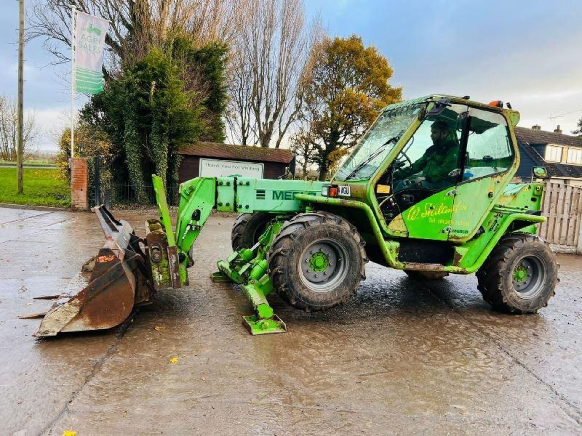 MERLO P35.12K 4WD TELEHANDLER C/W BUCKET & PALLET TINES - Image 6 of 12