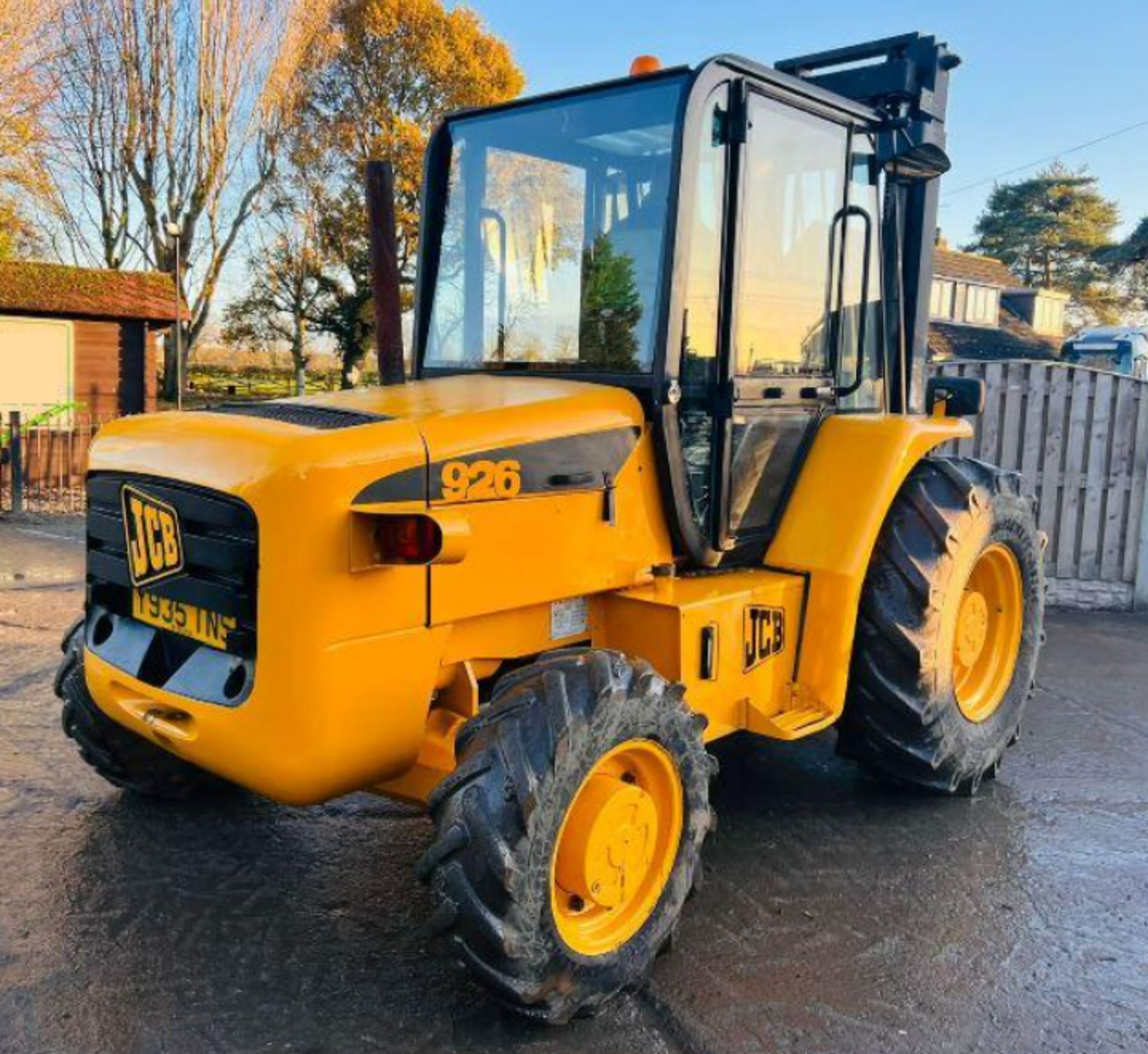 JCB 926 4WD ROUGH TERRIAN FORKLIFT C/W PALLET TINES - Image 3 of 11