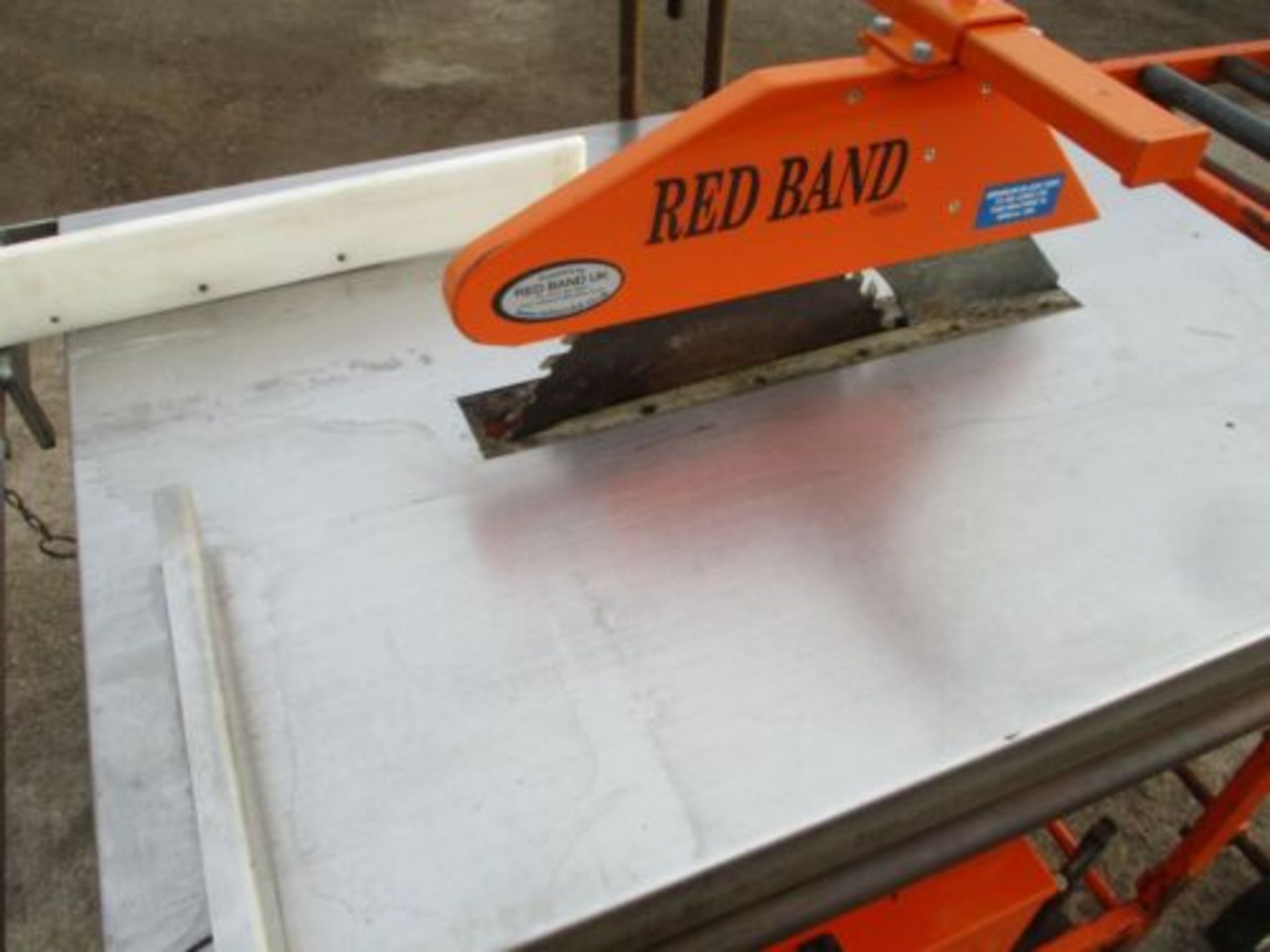 RED BAND WSA400 16" SITE WOOD SAW BENCH HONDA DIESEL ELECTRIC START DELIVERY - Image 5 of 6